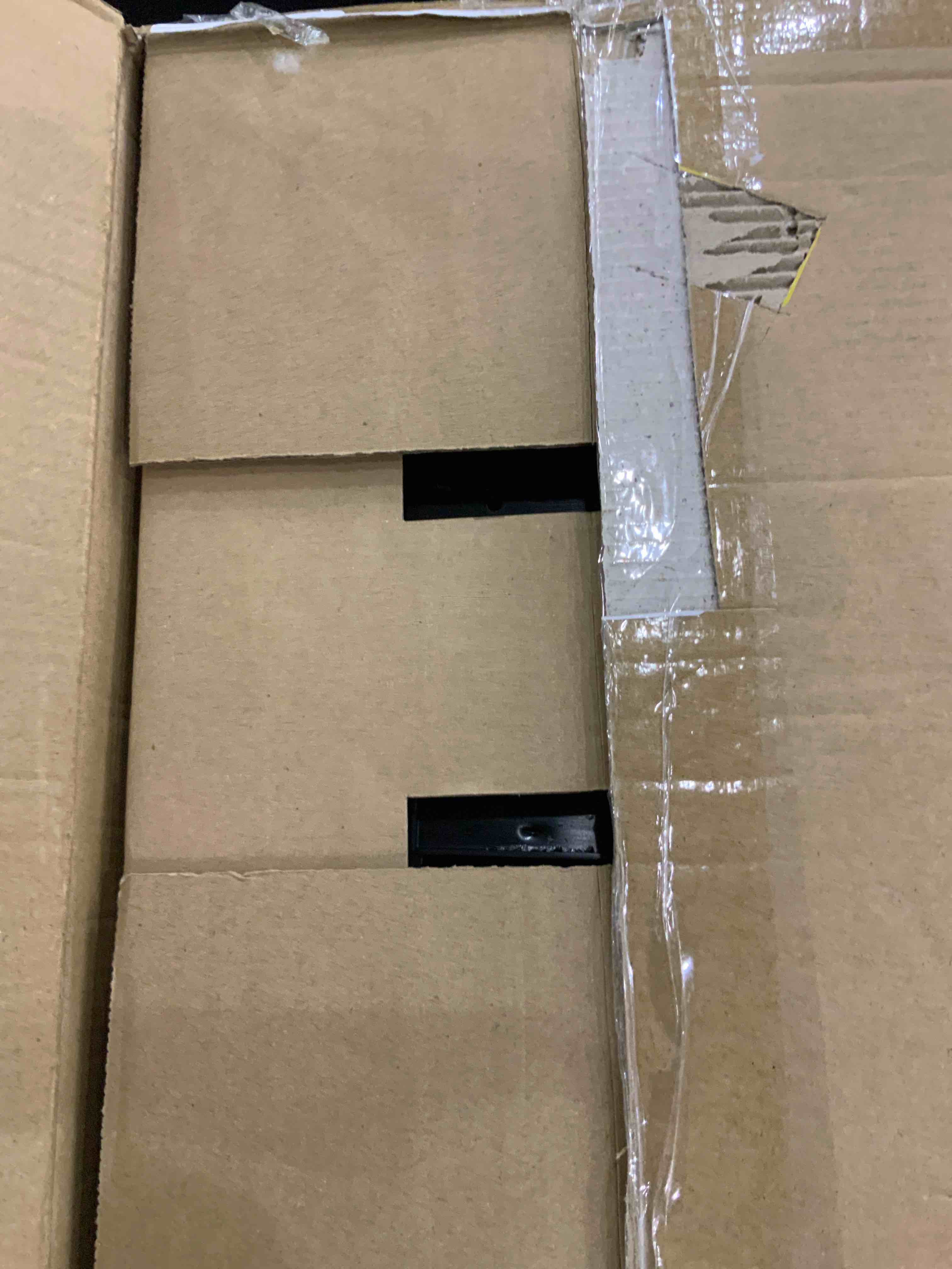 https://s3.amazonaws.com/lotting-images-prod/bidfta/EXS00393241_1691667405750.jpeg