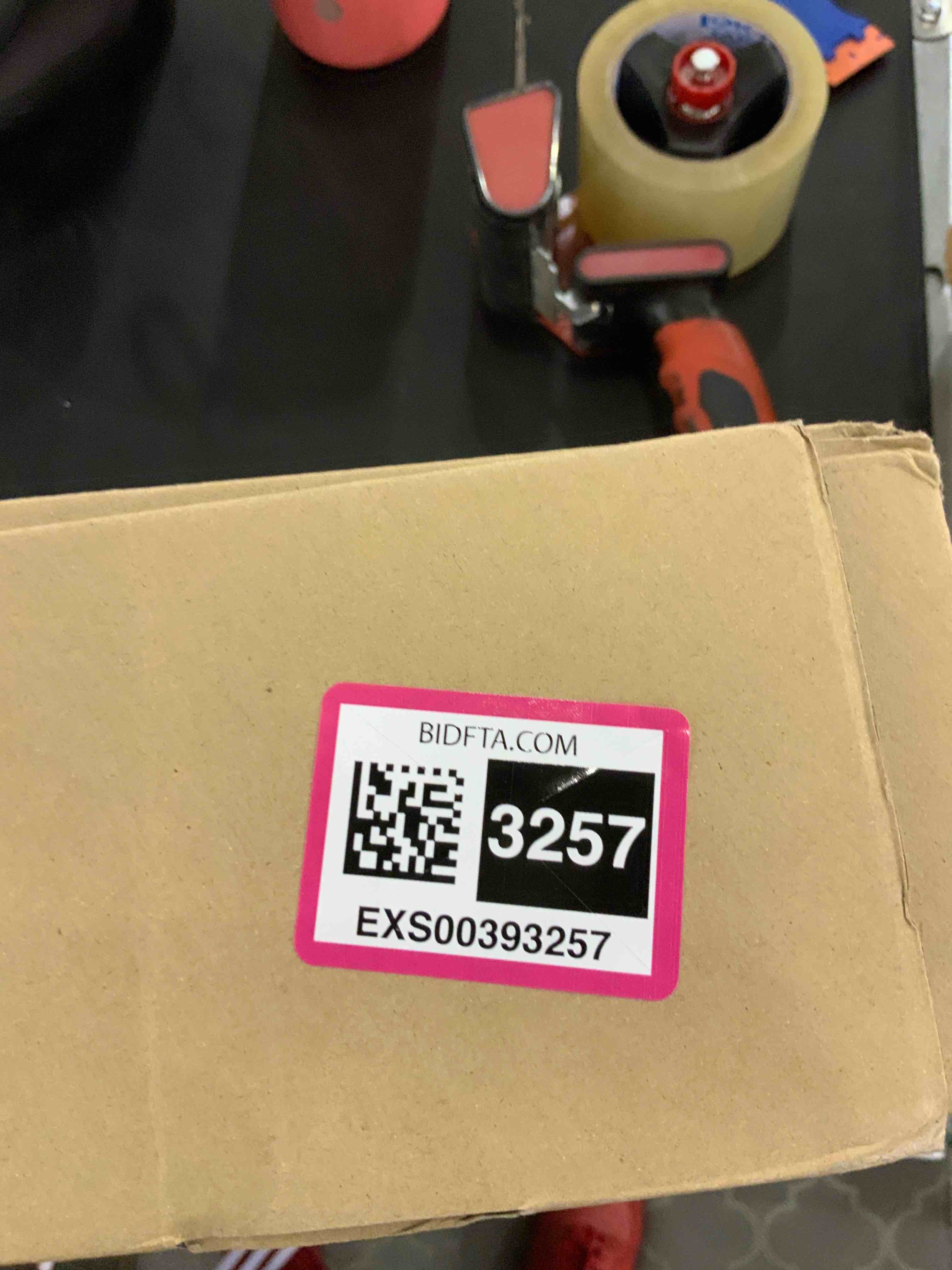 https://s3.amazonaws.com/lotting-images-prod/bidfta/EXS00393257_1691668288845.jpeg