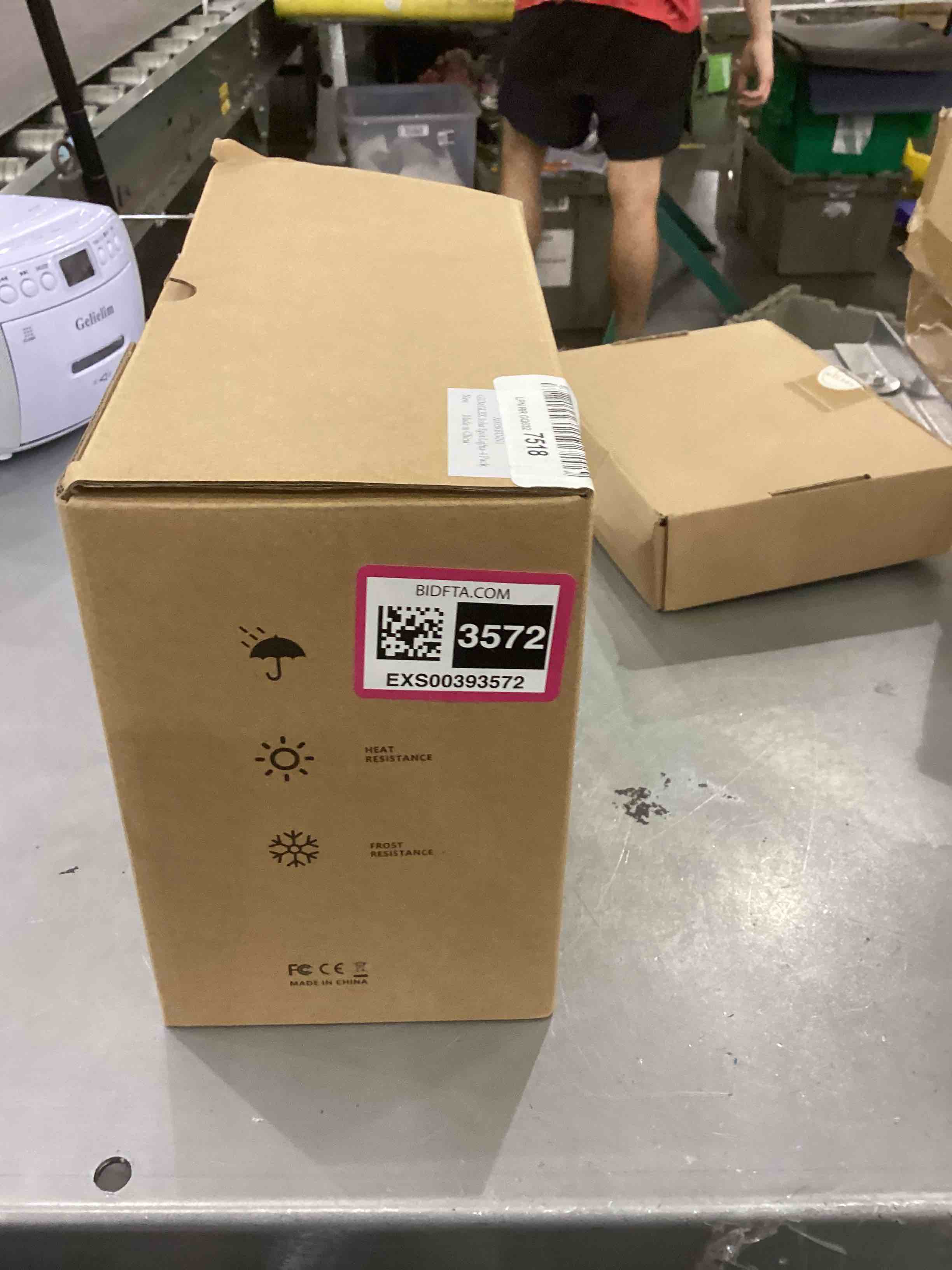 https://s3.amazonaws.com/lotting-images-prod/bidfta/EXS00393572_1691176070732.jpeg