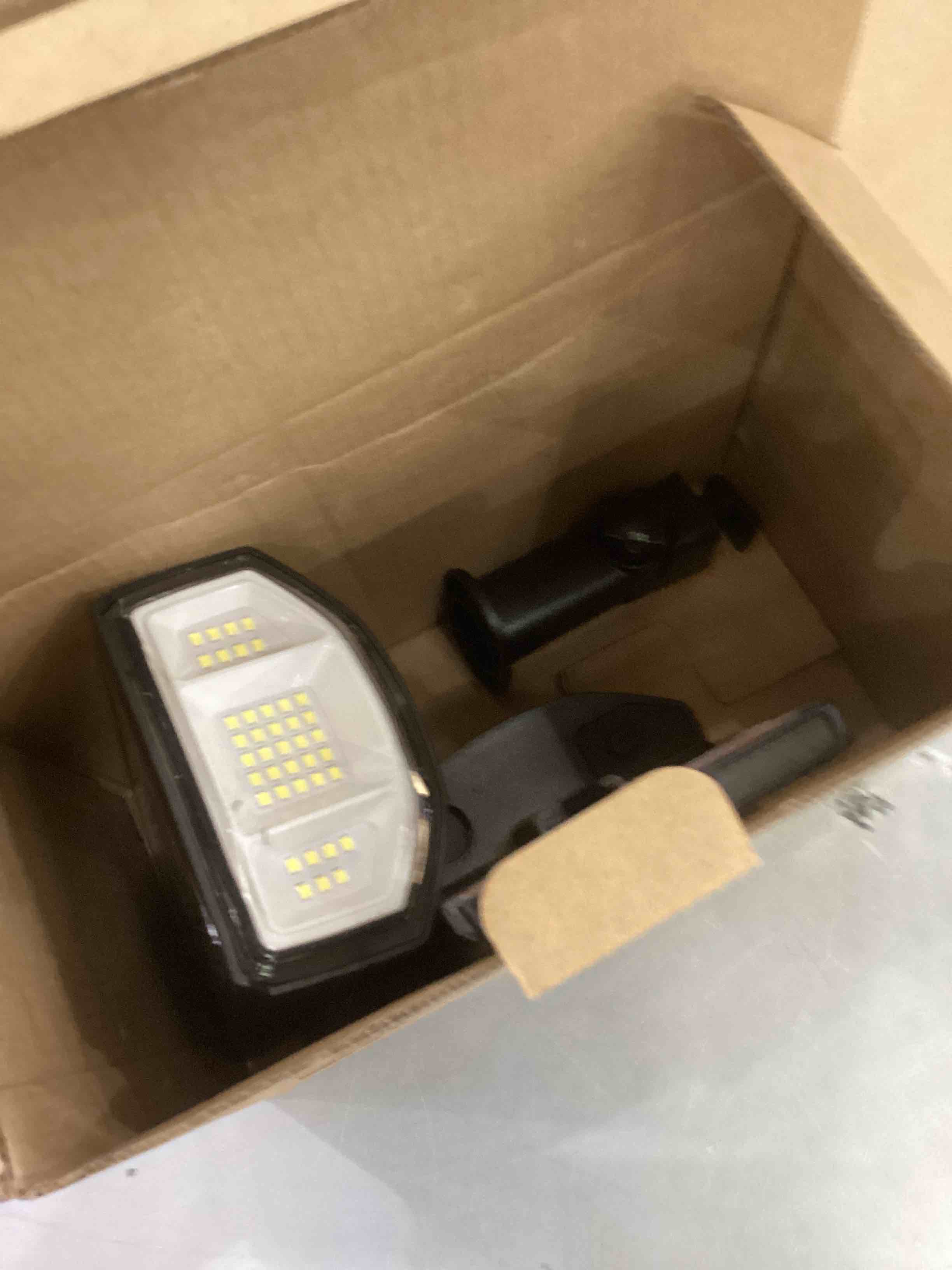https://s3.amazonaws.com/lotting-images-prod/bidfta/EXS00393572_1691176078198.jpeg