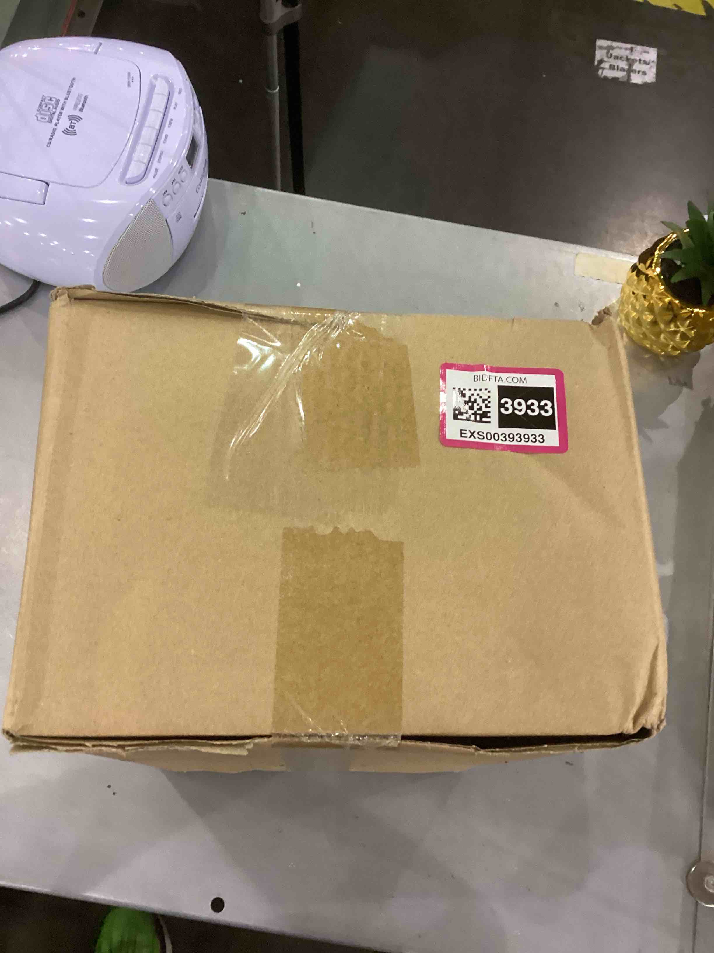 https://s3.amazonaws.com/lotting-images-prod/bidfta/EXS00393933_1691580472050.jpeg