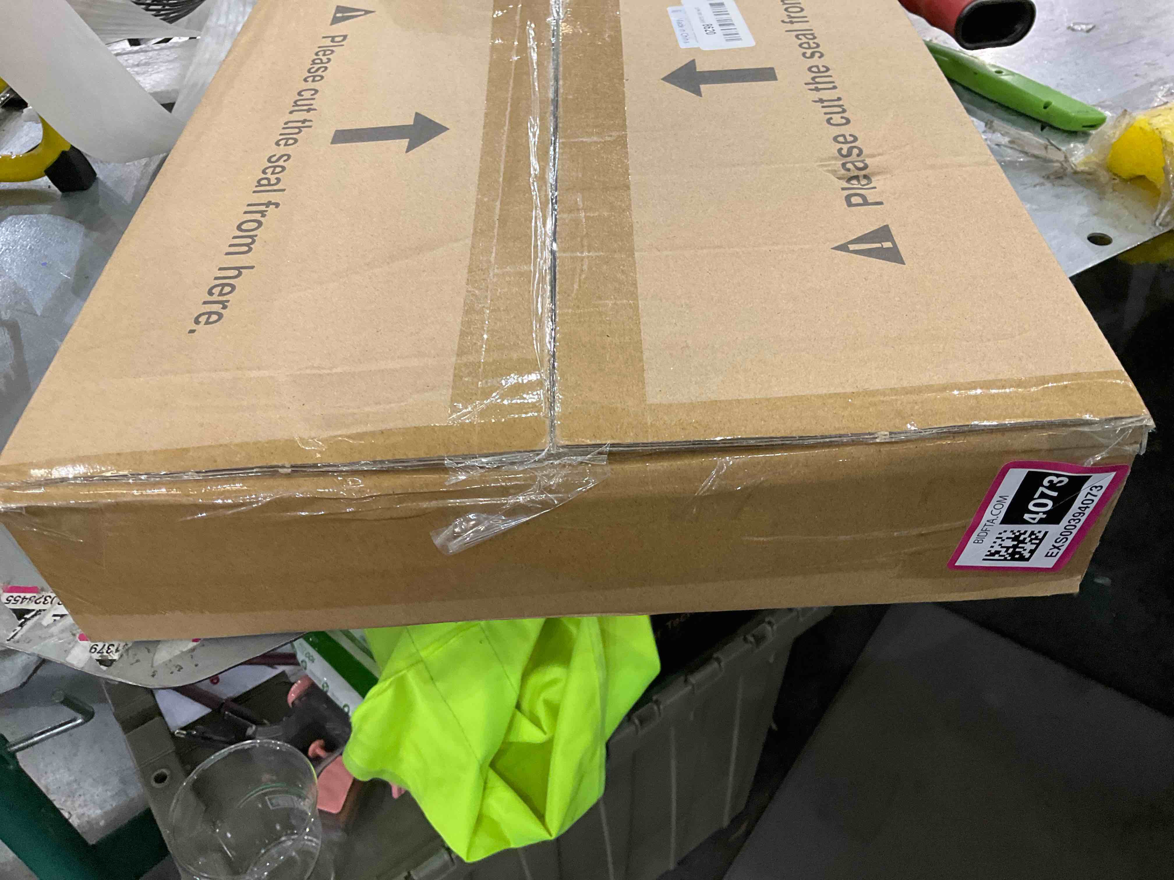 https://s3.amazonaws.com/lotting-images-prod/bidfta/EXS00394073_1691519881674.jpeg