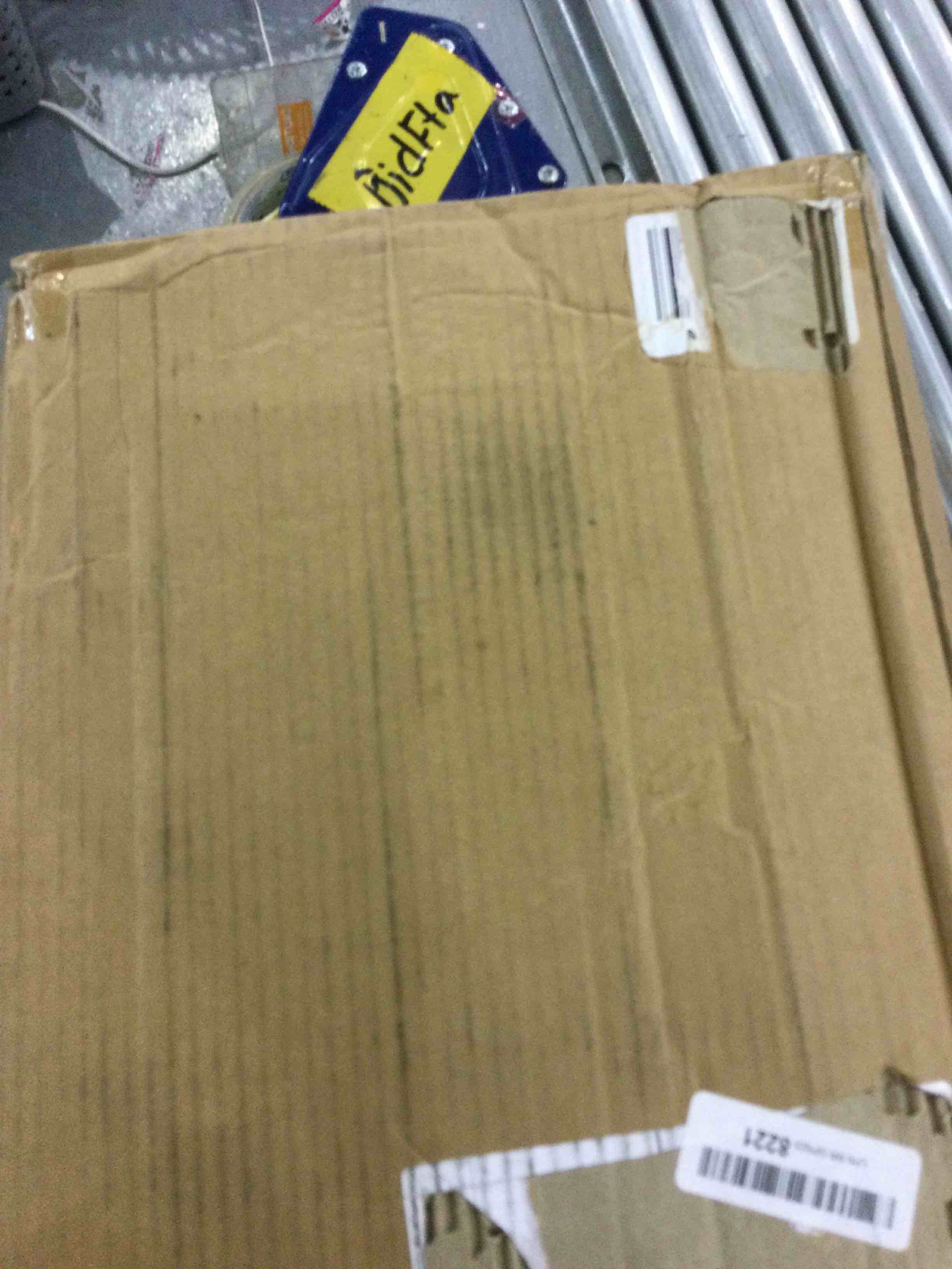 https://s3.amazonaws.com/lotting-images-prod/bidfta/EXS00395516_1691159355172.jpeg