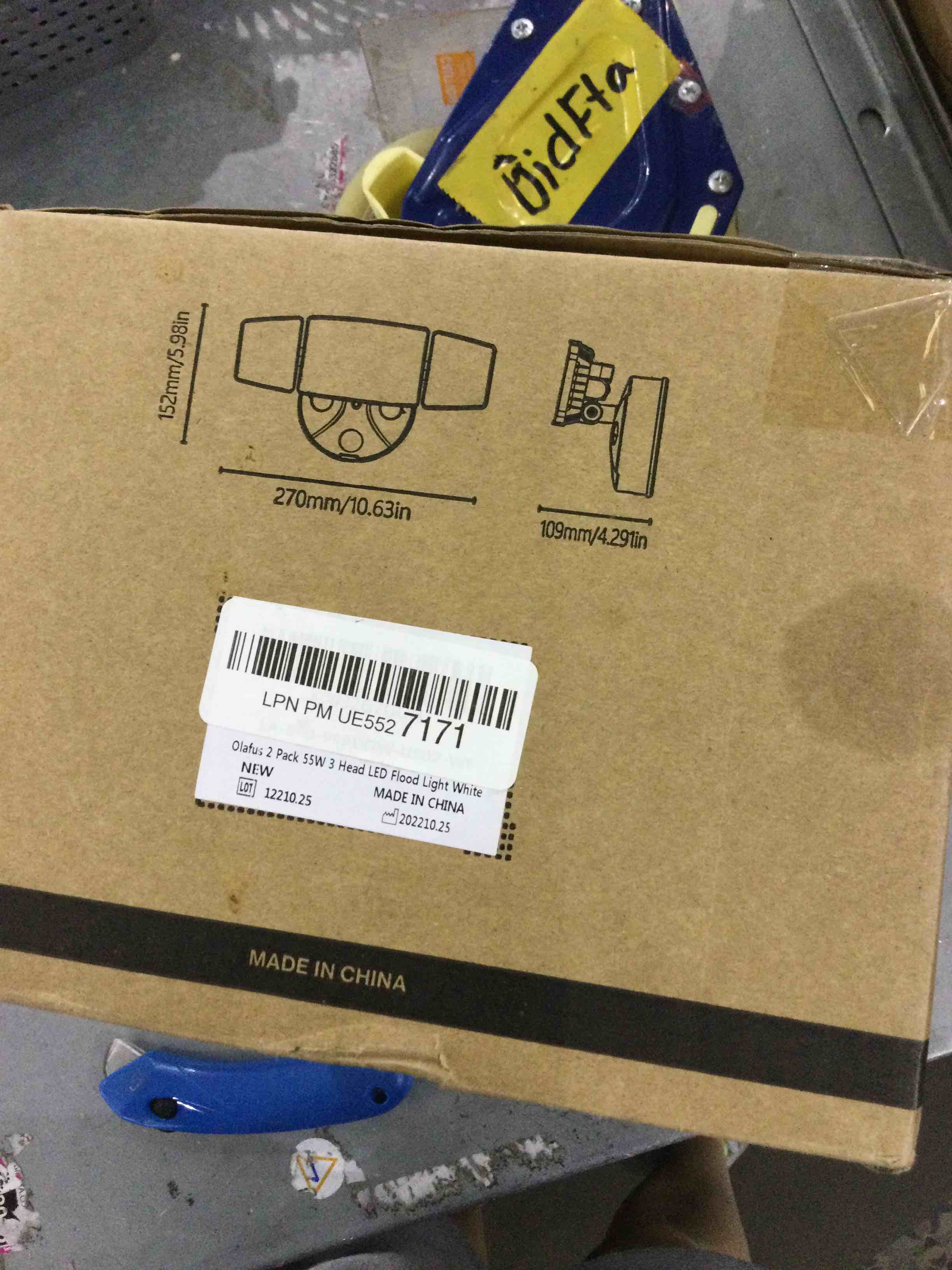 https://s3.amazonaws.com/lotting-images-prod/bidfta/EXS00395828_1691583085966.jpeg
