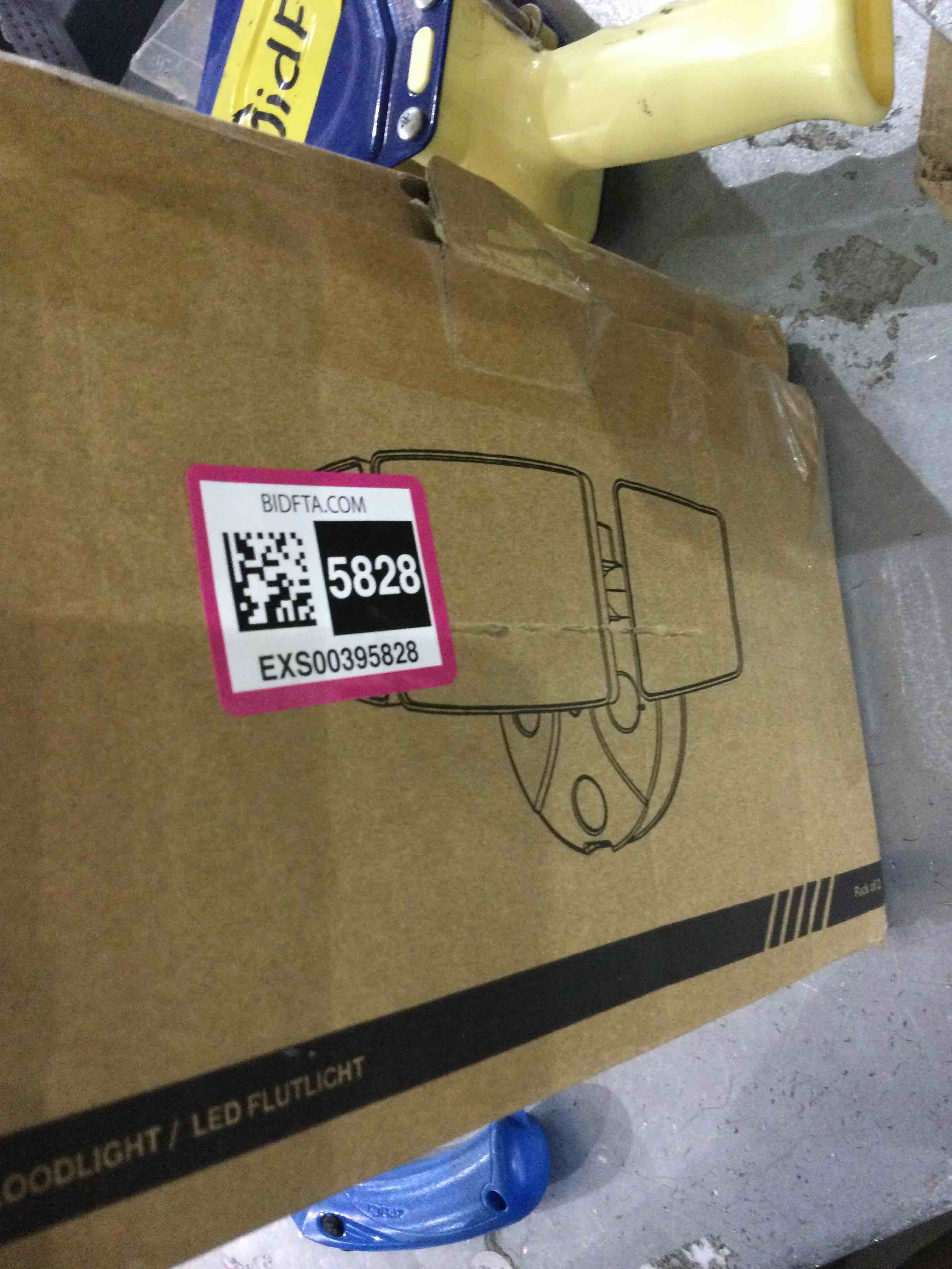 https://s3.amazonaws.com/lotting-images-prod/bidfta/EXS00395828_1691583087601.jpeg