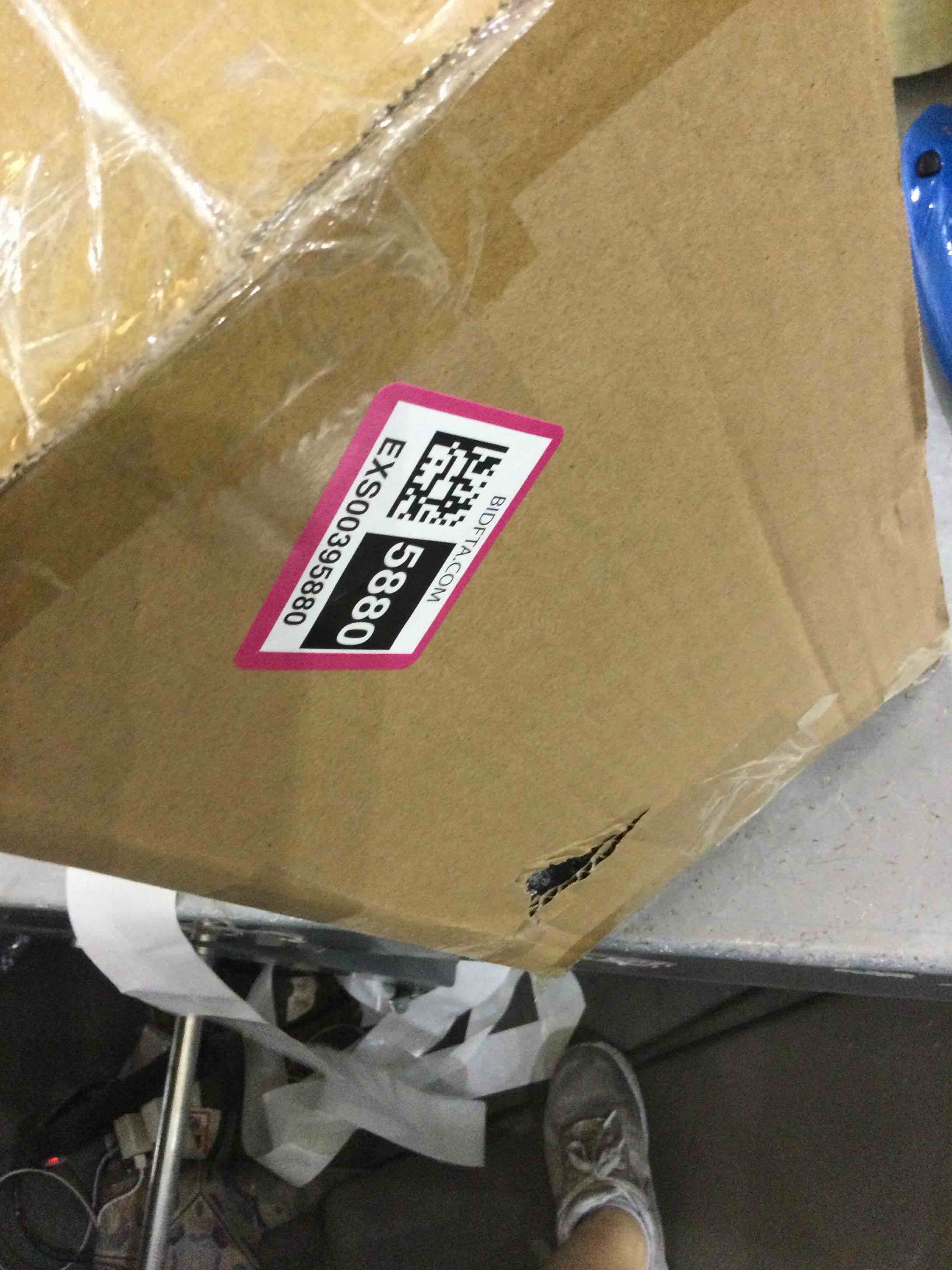 https://s3.amazonaws.com/lotting-images-prod/bidfta/EXS00395880_1691590373429.jpeg