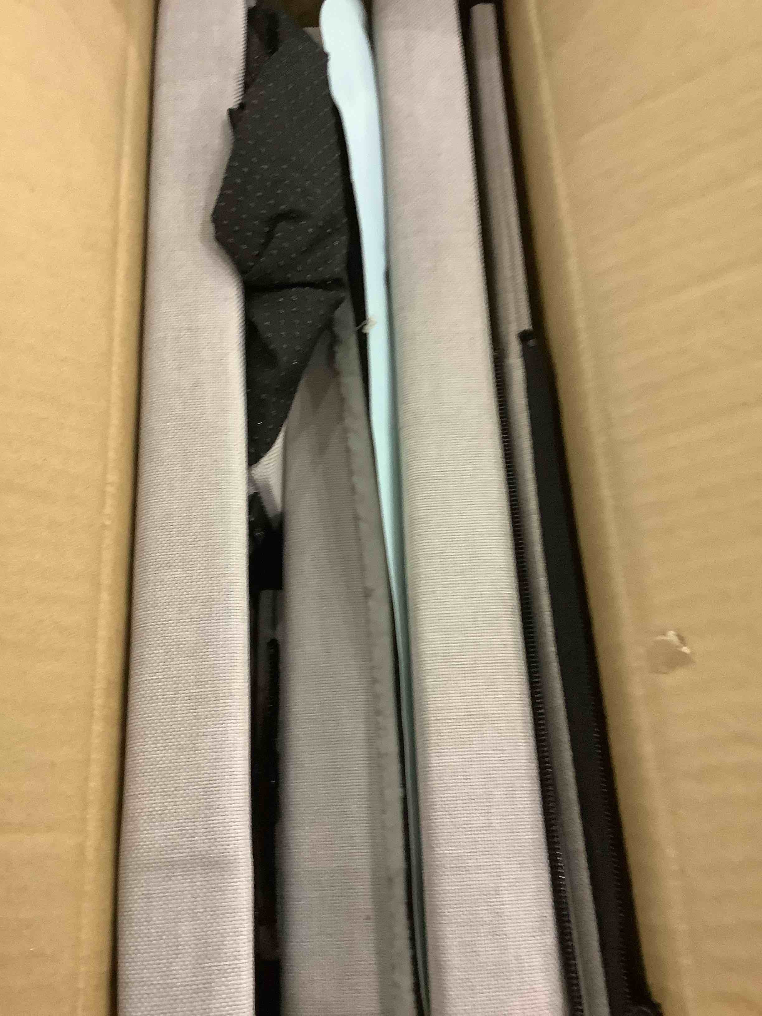 https://s3.amazonaws.com/lotting-images-prod/bidfta/EXS00396075_1691156111868.jpeg