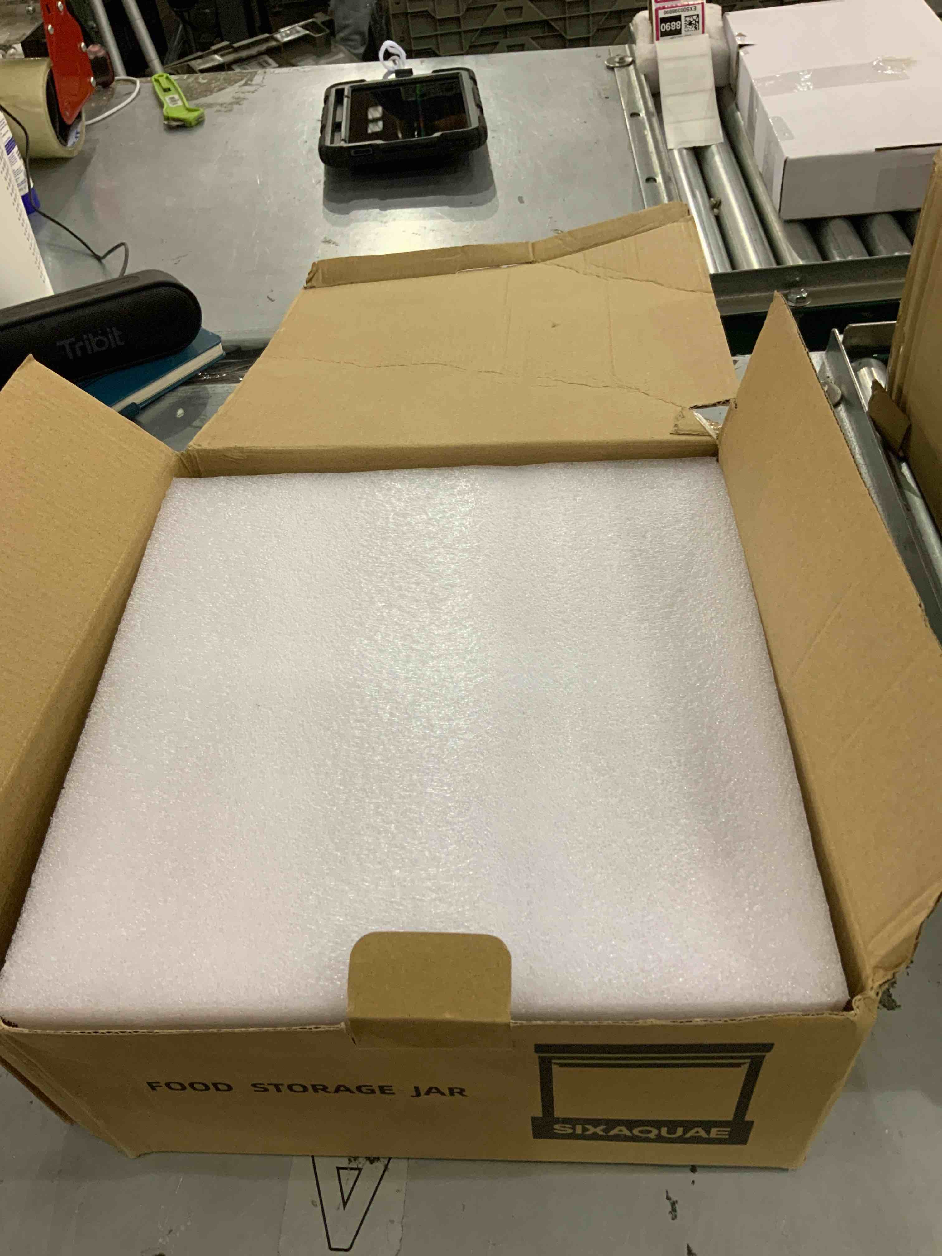 https://s3.amazonaws.com/lotting-images-prod/bidfta/EXS00397540_1691410373704.jpeg