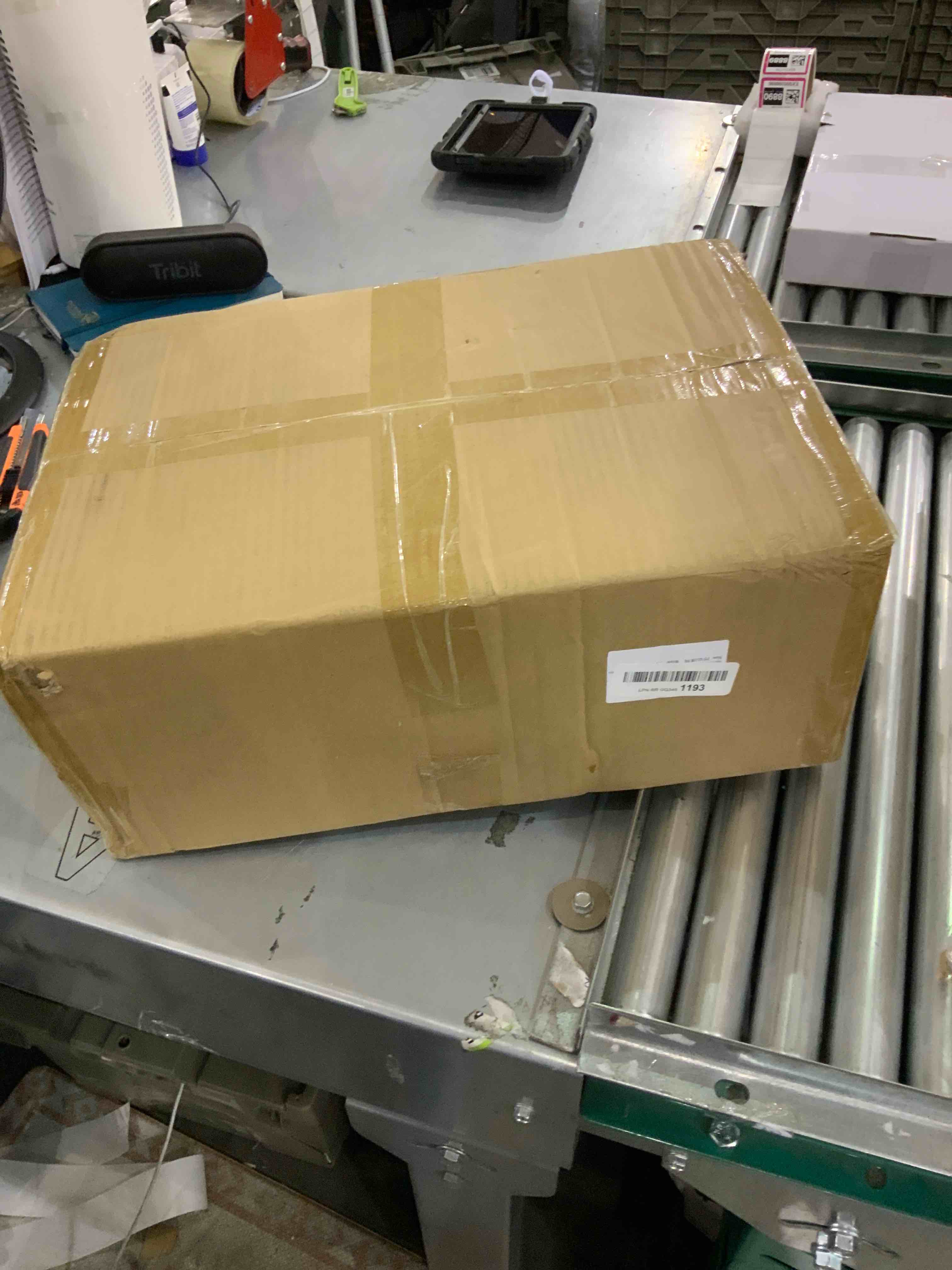 https://s3.amazonaws.com/lotting-images-prod/bidfta/EXS00397542_1691410460343.jpeg
