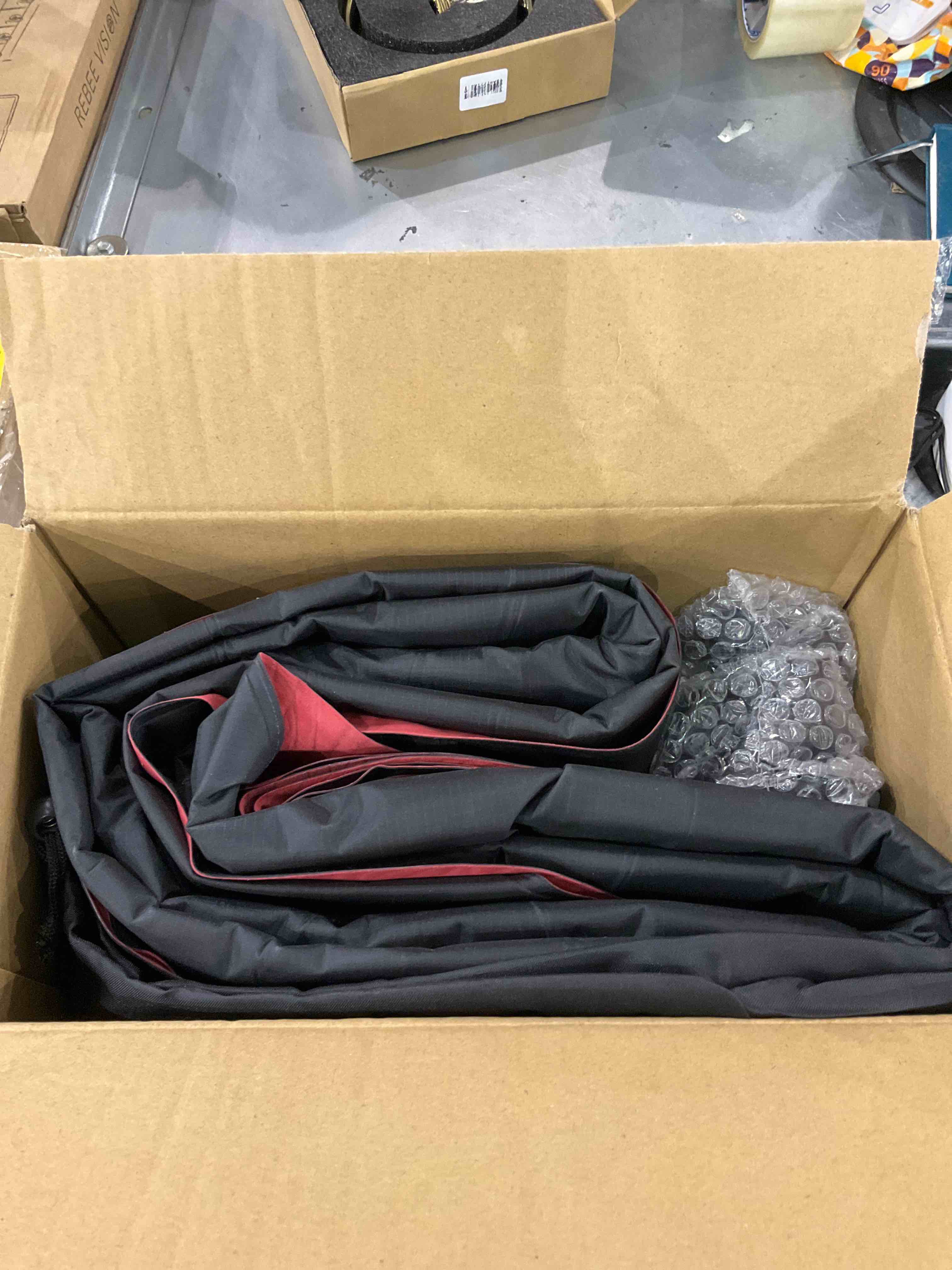 https://s3.amazonaws.com/lotting-images-prod/bidfta/EXS00398656_1691150272182.jpeg