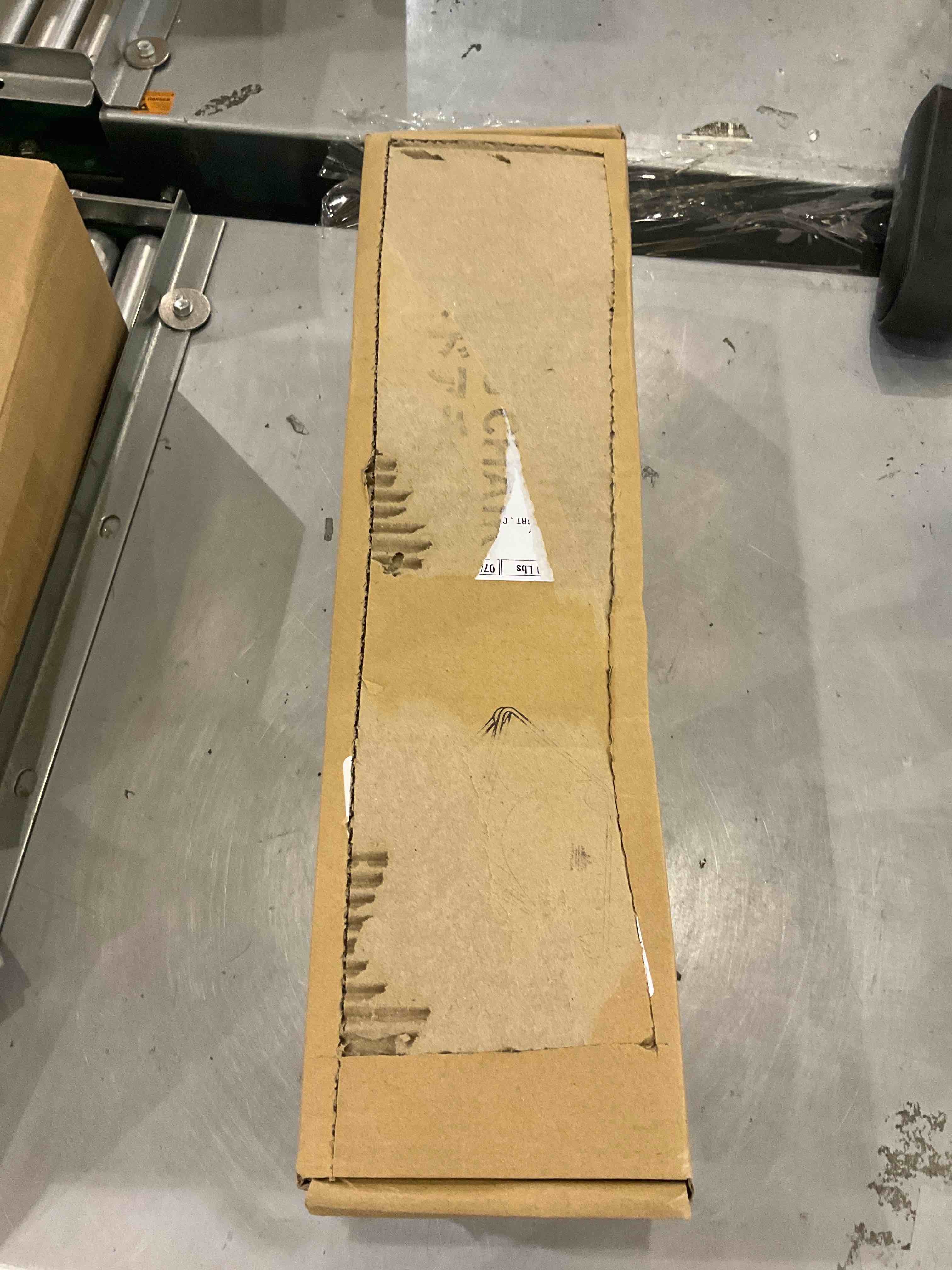 https://s3.amazonaws.com/lotting-images-prod/bidfta/EXS00398738_1691159899008.jpeg