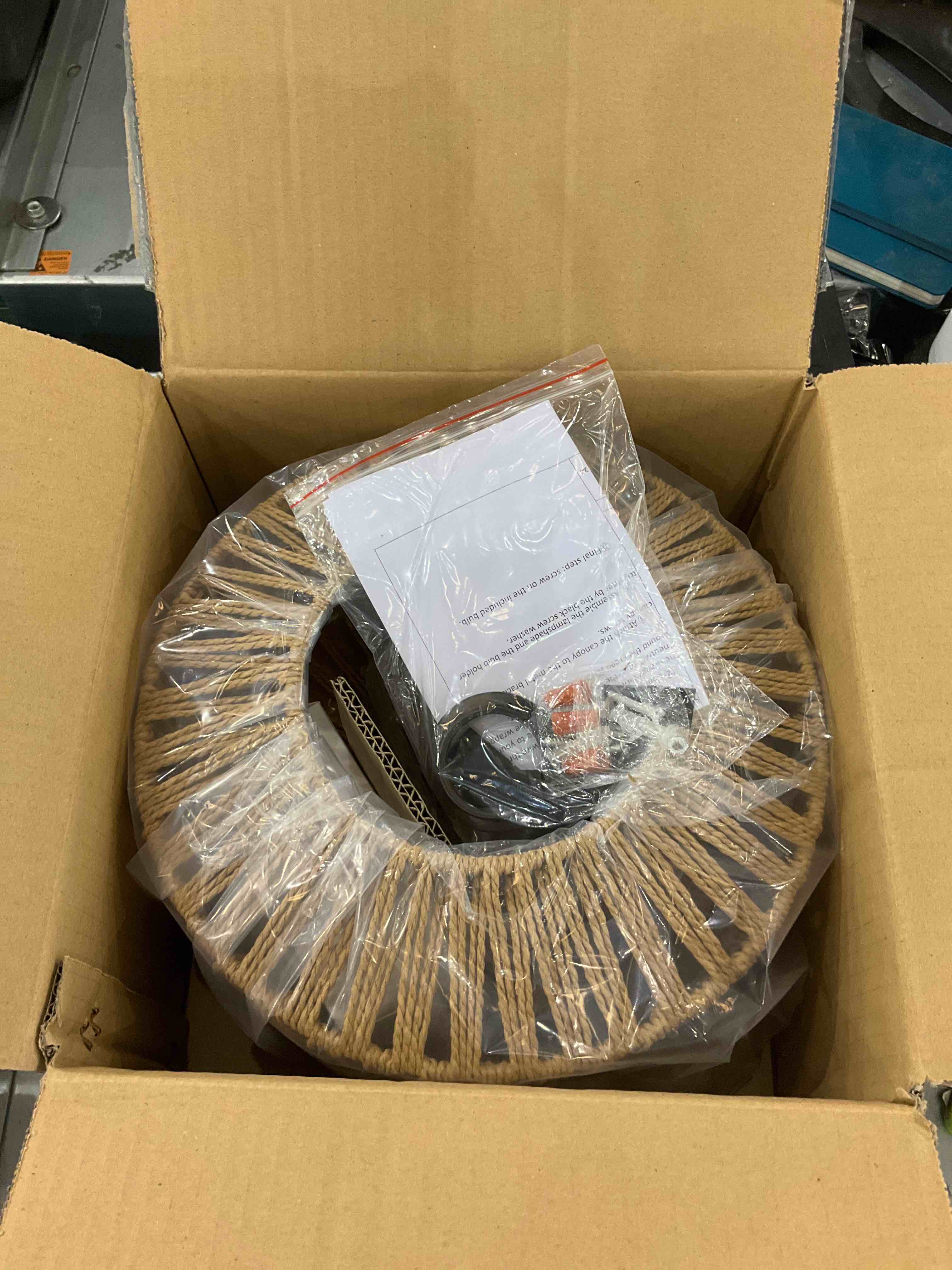https://s3.amazonaws.com/lotting-images-prod/bidfta/EXS00398865_1691175866203.jpeg