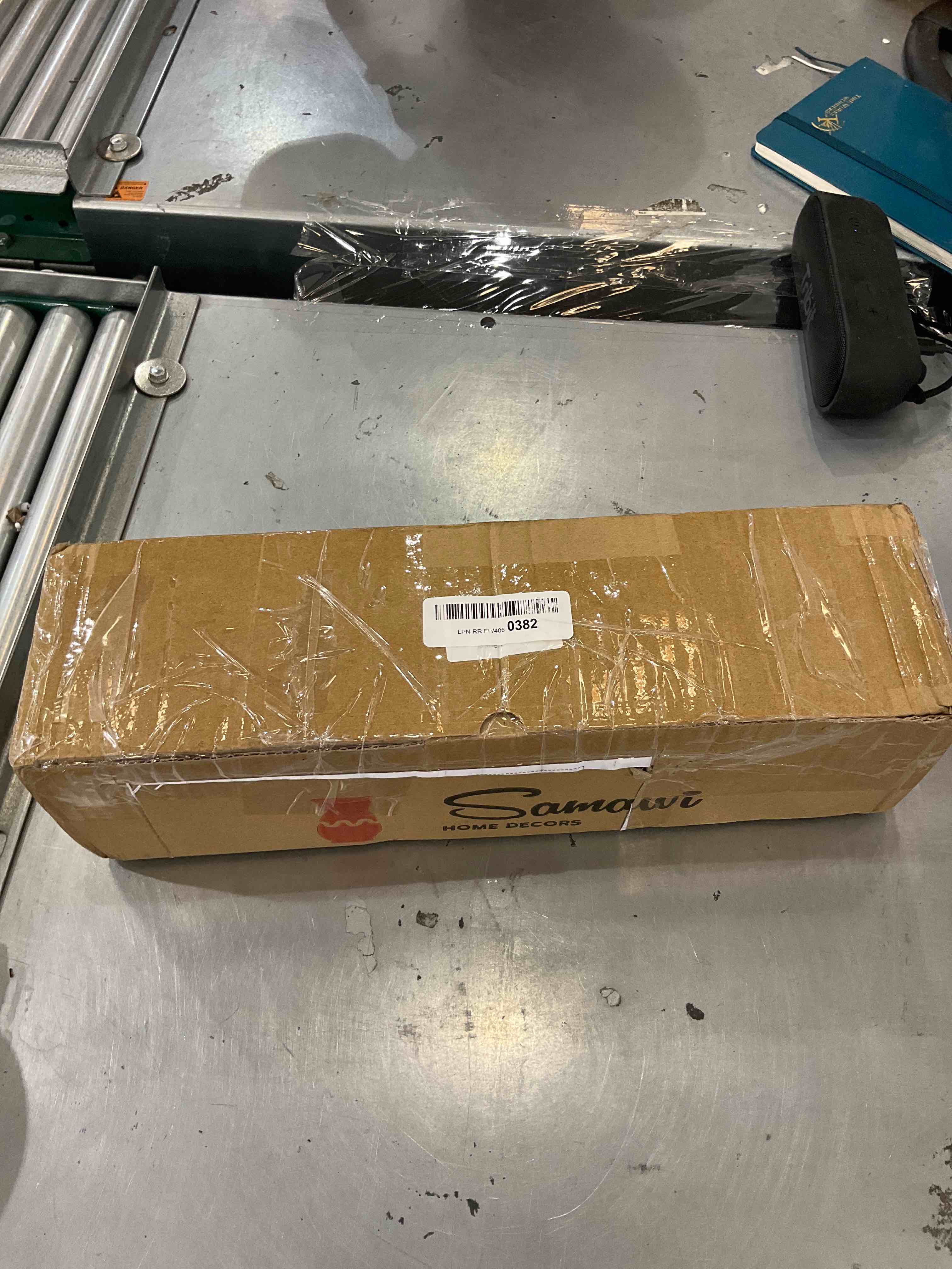 https://s3.amazonaws.com/lotting-images-prod/bidfta/EXS00398875_1691176488047.jpeg