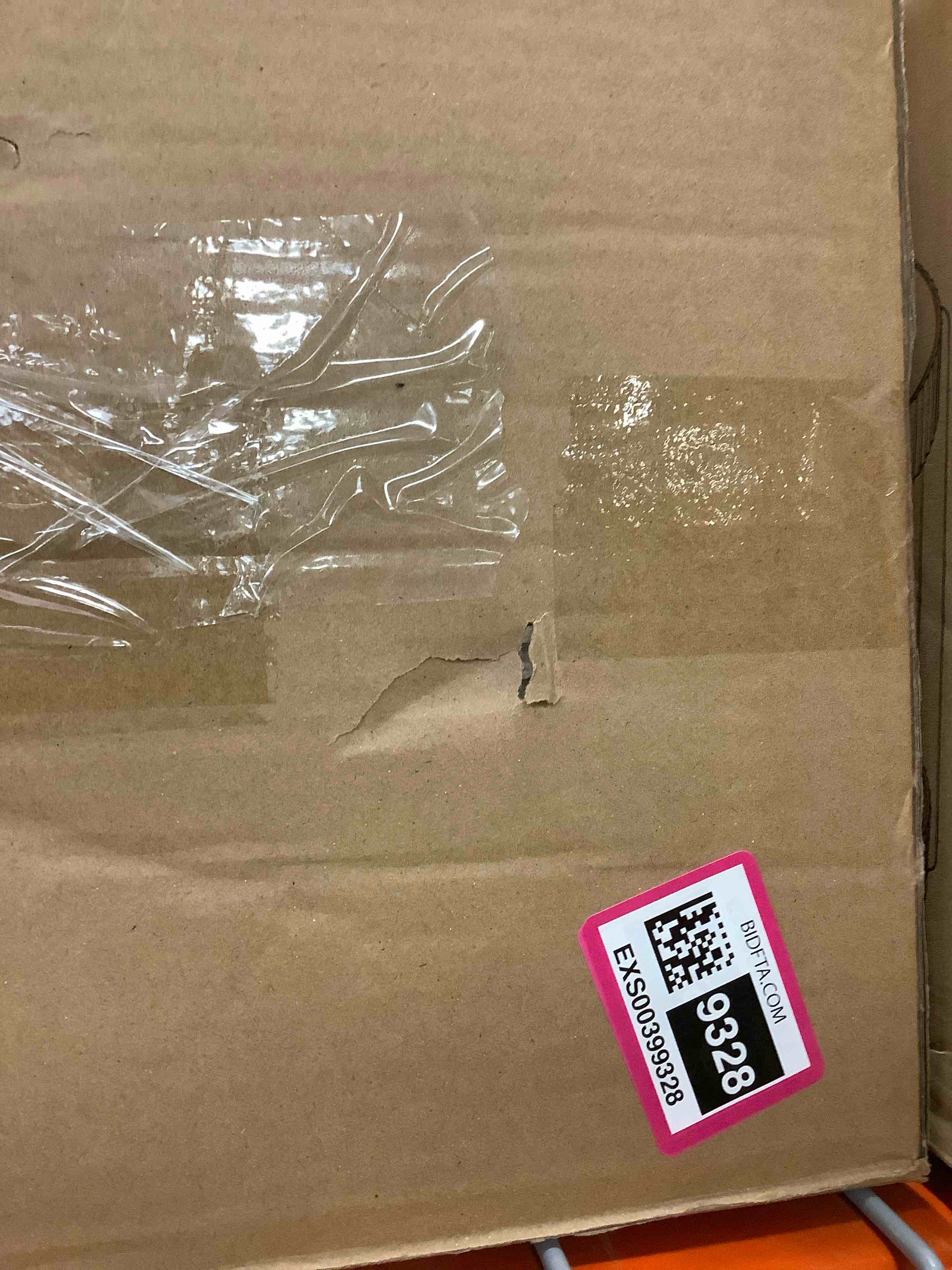 https://s3.amazonaws.com/lotting-images-prod/bidfta/EXS00399328_1695942092017.jpeg