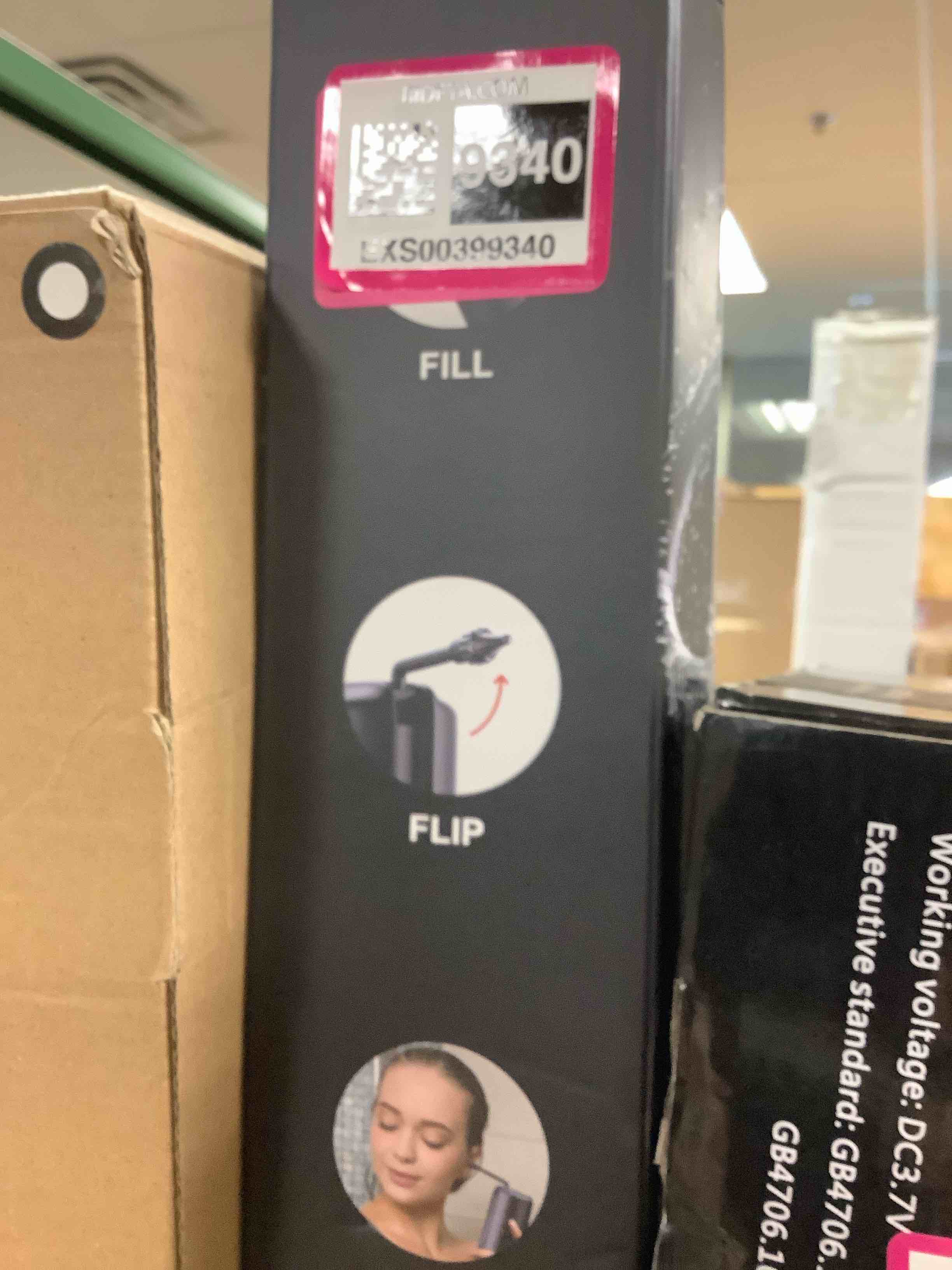 https://s3.amazonaws.com/lotting-images-prod/bidfta/EXS00399340_1695941648761.jpeg