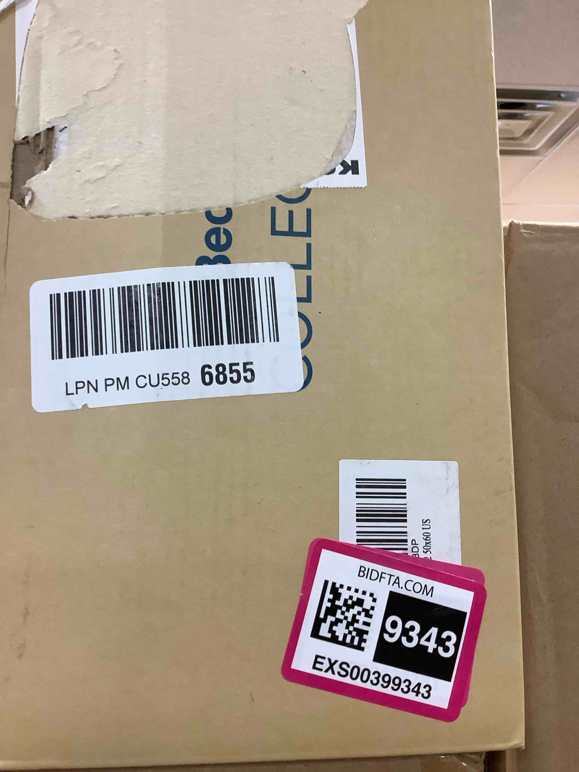 https://s3.amazonaws.com/lotting-images-prod/bidfta/EXS00399343_1695941838302.jpeg