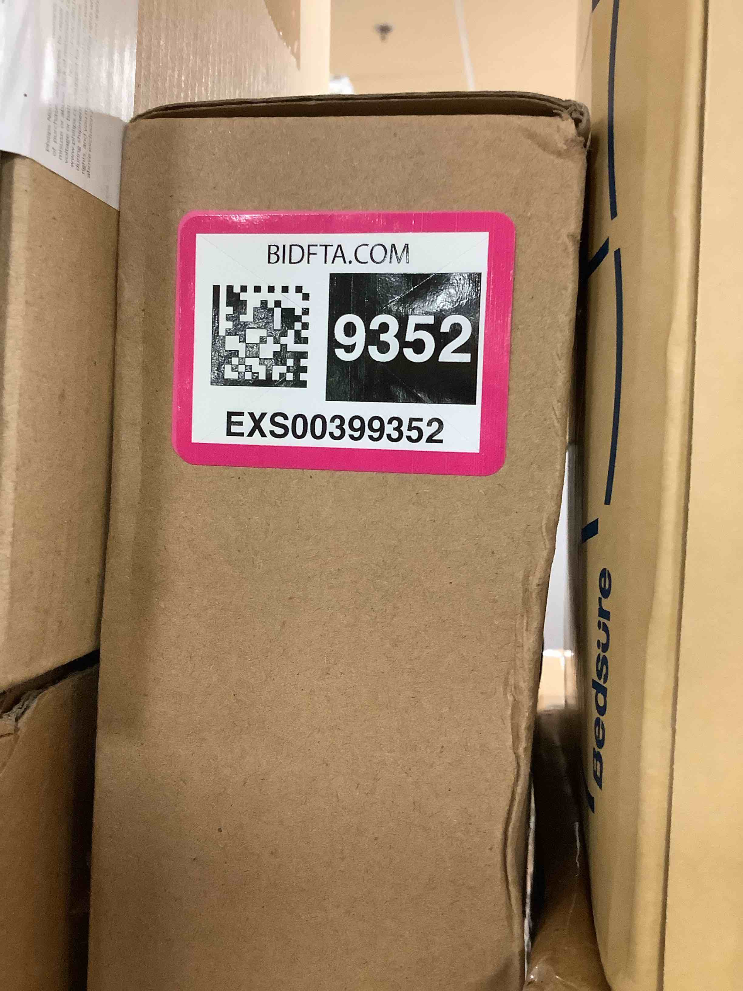 https://s3.amazonaws.com/lotting-images-prod/bidfta/EXS00399352_1695941810614.jpeg