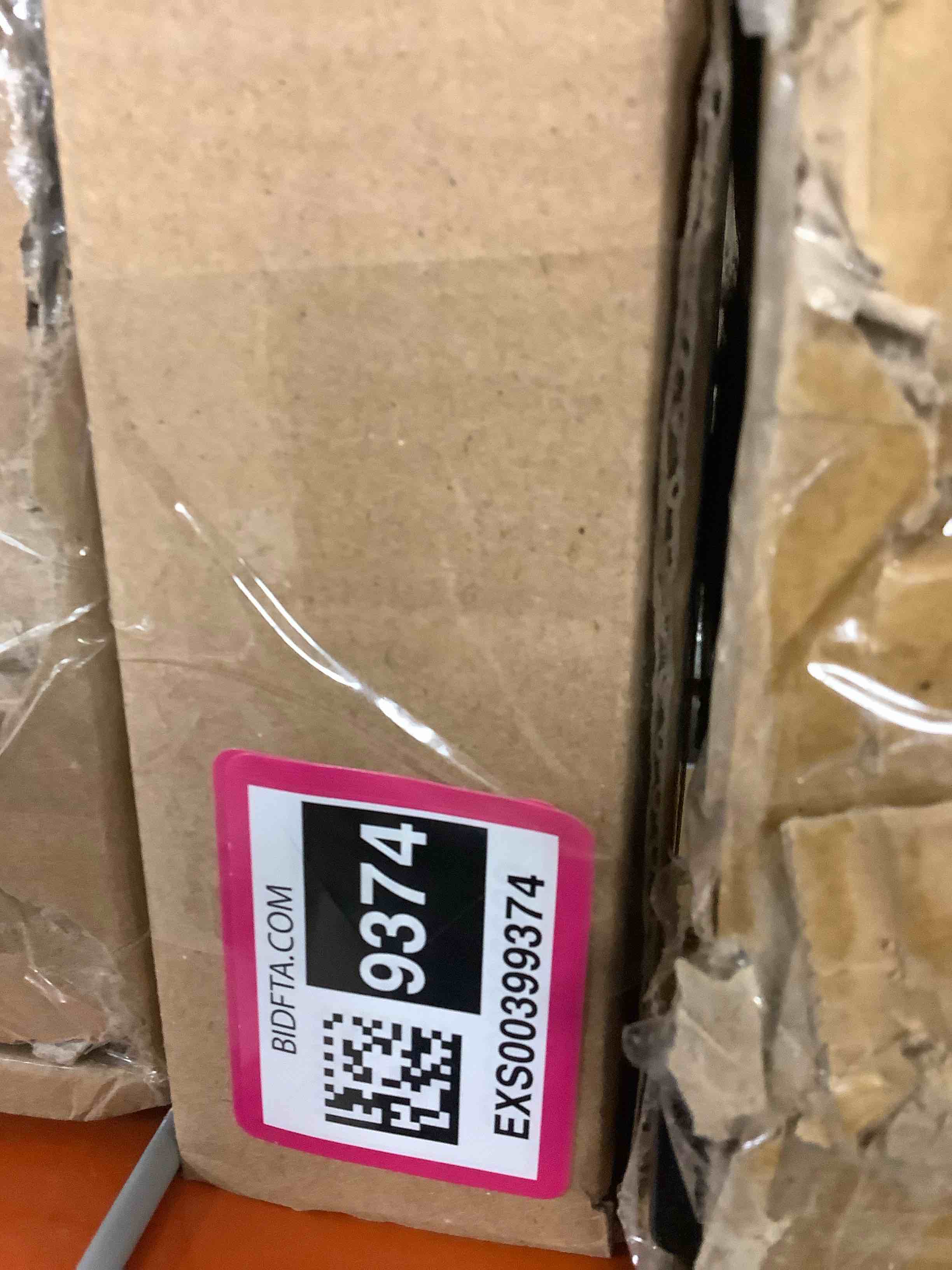 https://s3.amazonaws.com/lotting-images-prod/bidfta/EXS00399374_1695943672733.jpeg