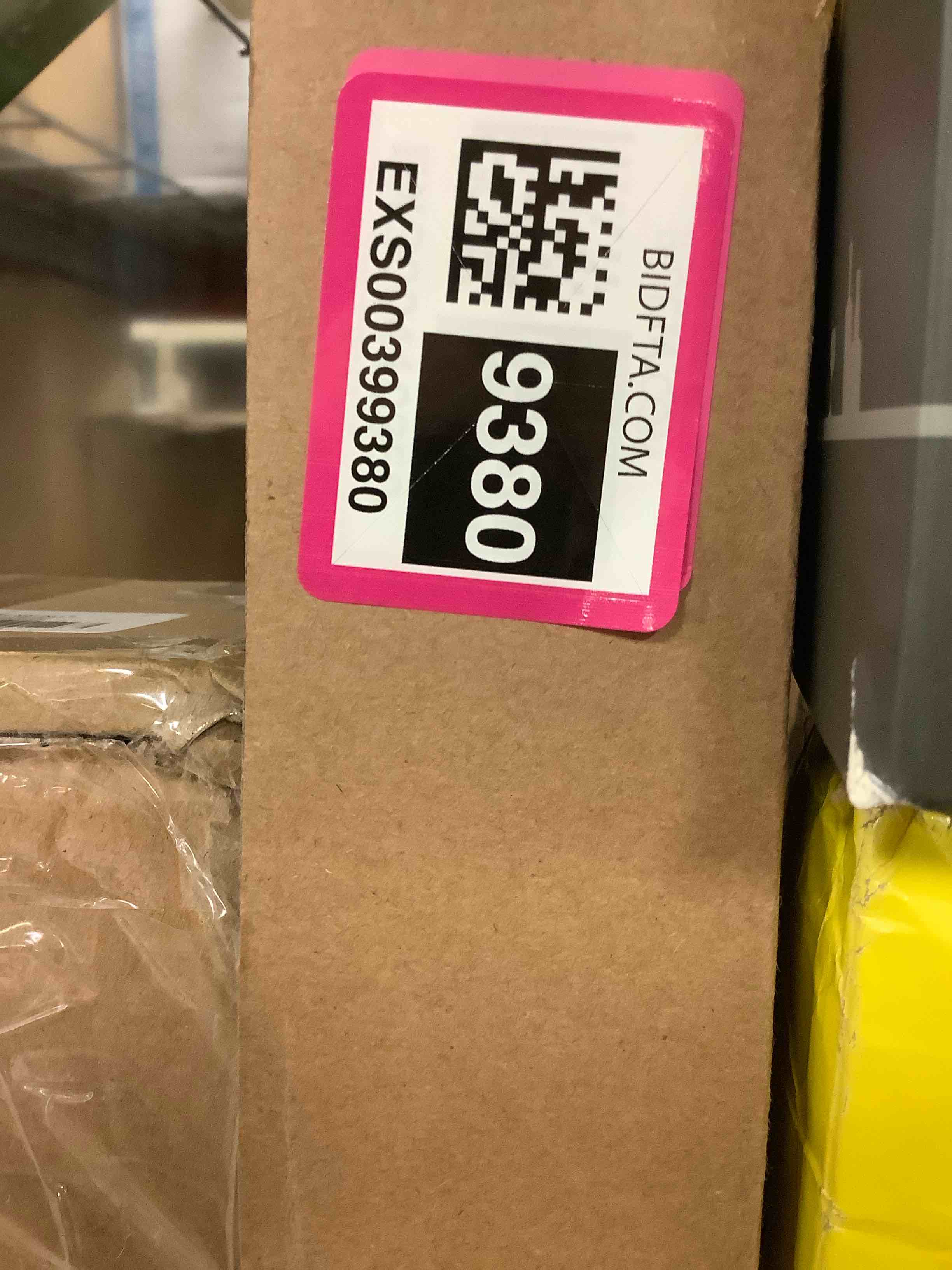 https://s3.amazonaws.com/lotting-images-prod/bidfta/EXS00399380_1695943703404.jpeg