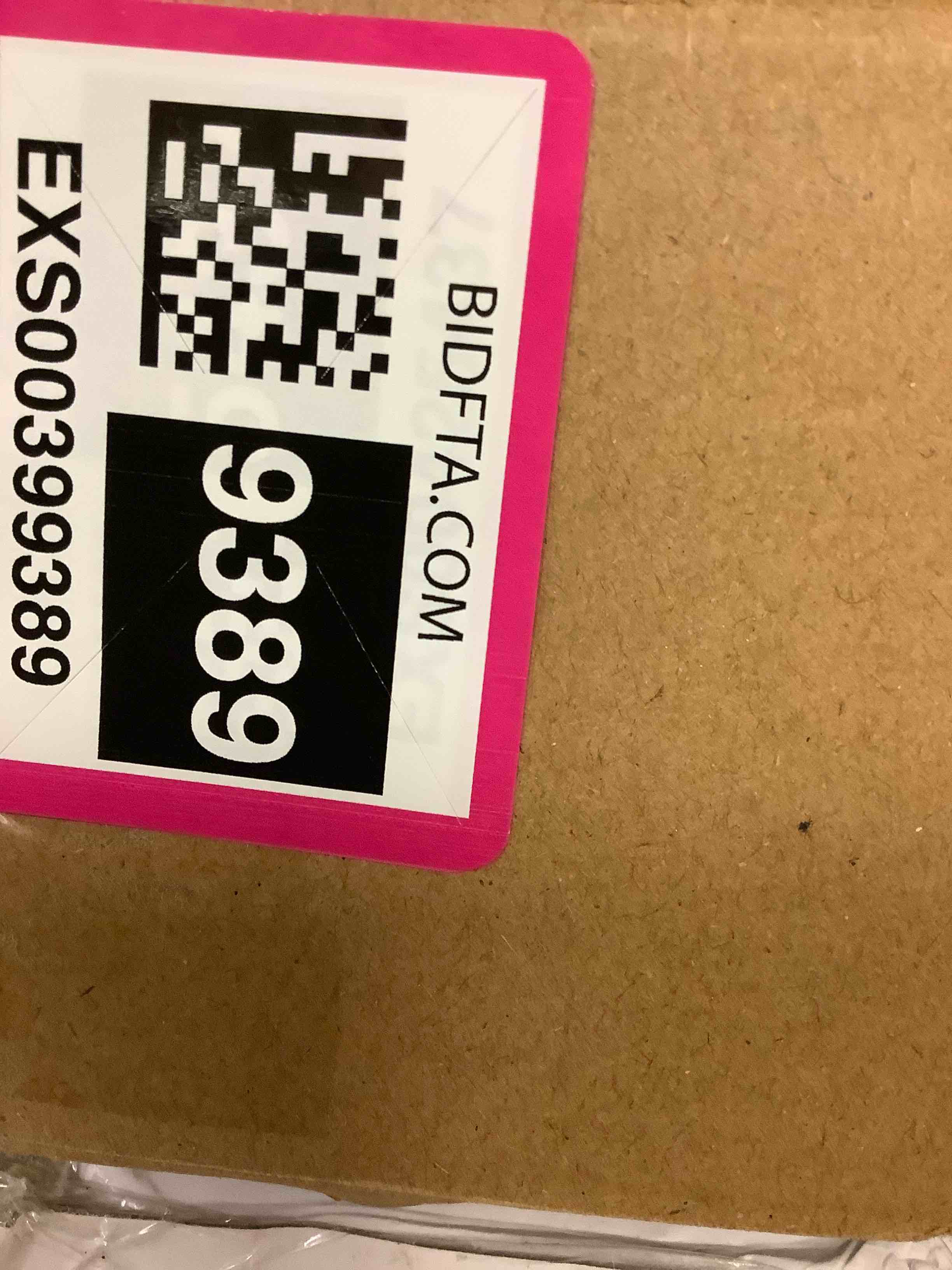 https://s3.amazonaws.com/lotting-images-prod/bidfta/EXS00399389_1695943591866.jpeg