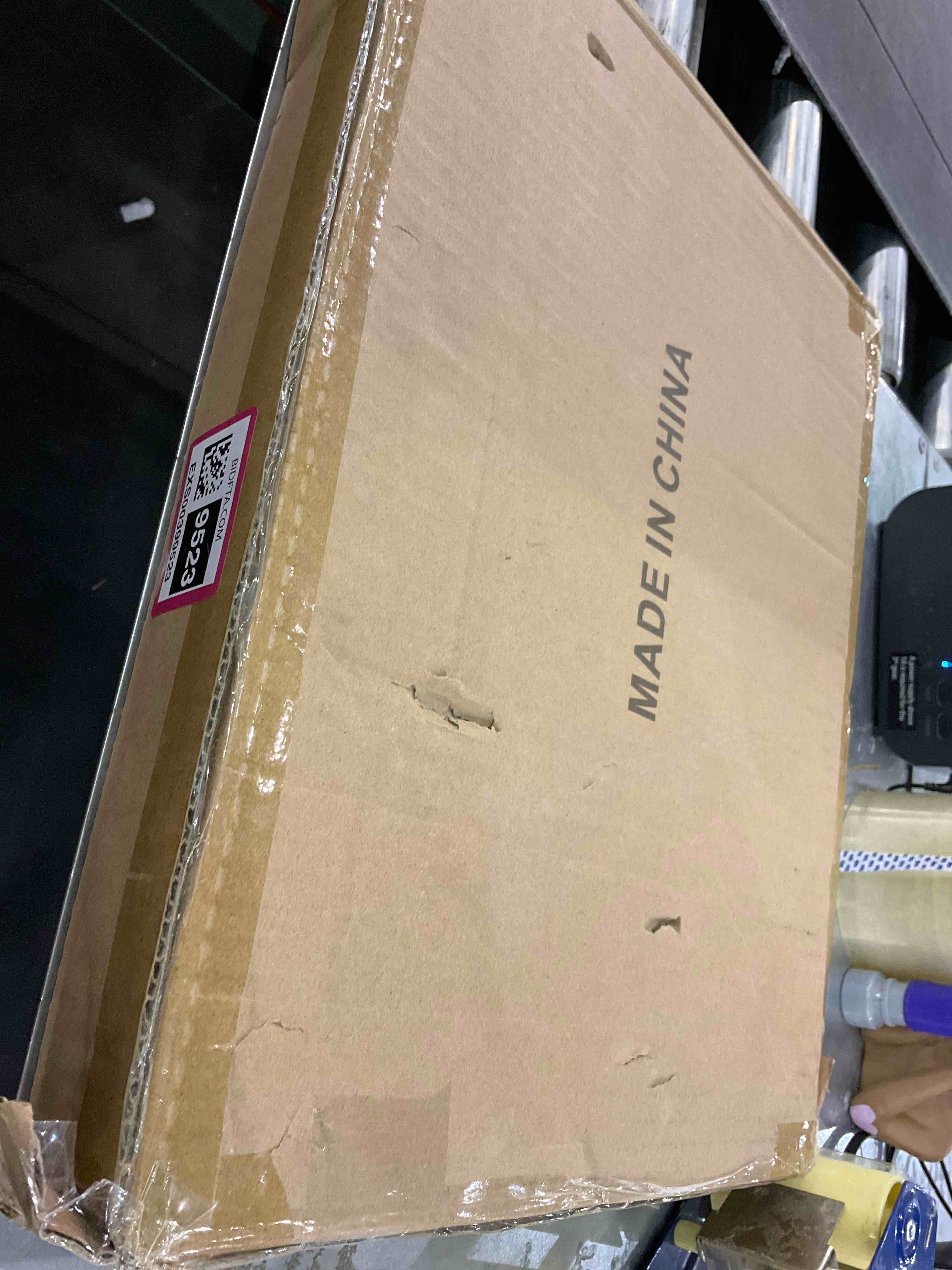 https://s3.amazonaws.com/lotting-images-prod/bidfta/EXS00399523_1691150226590.jpeg