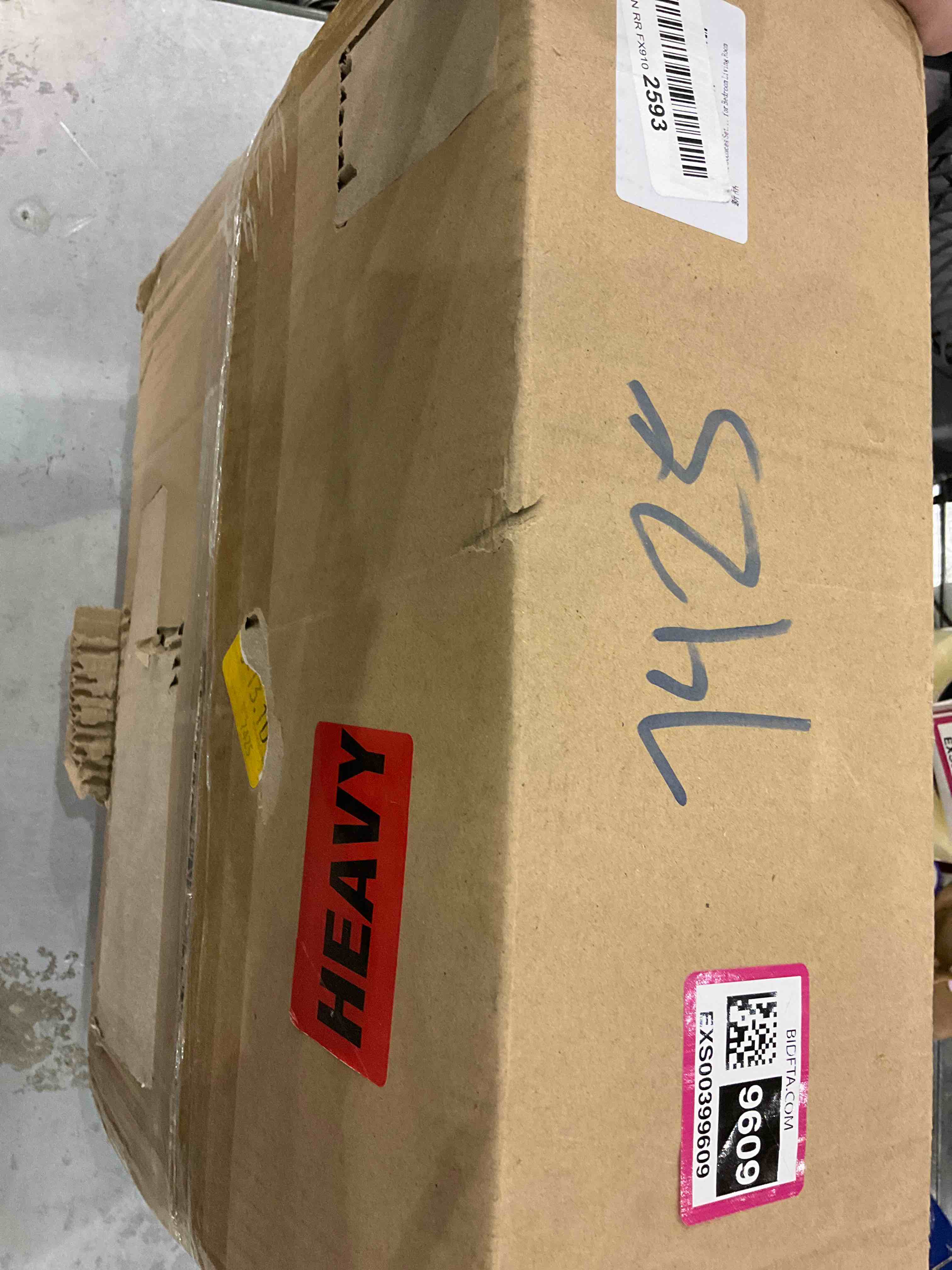 https://s3.amazonaws.com/lotting-images-prod/bidfta/EXS00399609_1691160201299.jpeg