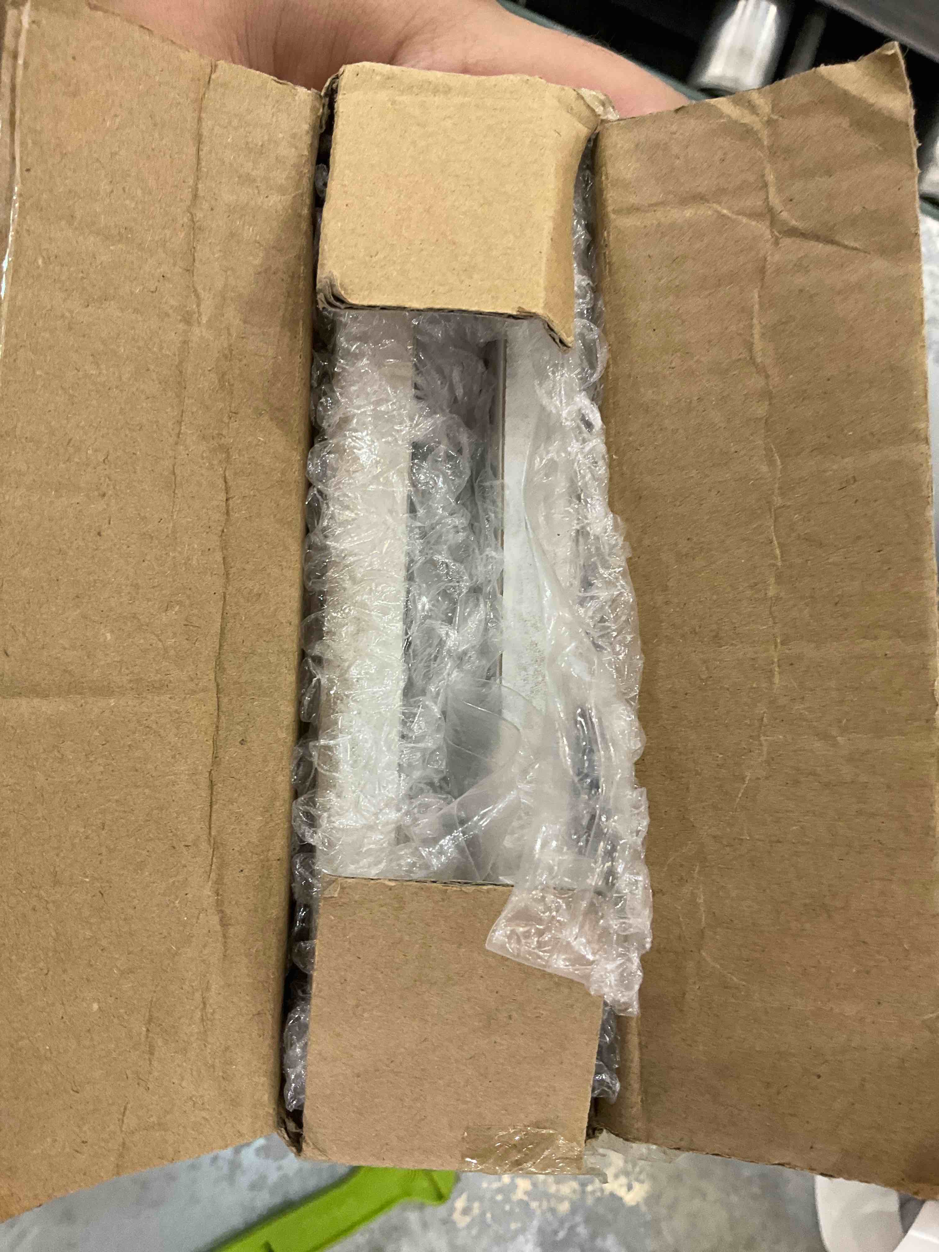 https://s3.amazonaws.com/lotting-images-prod/bidfta/EXS00399926_1691520209180.jpeg