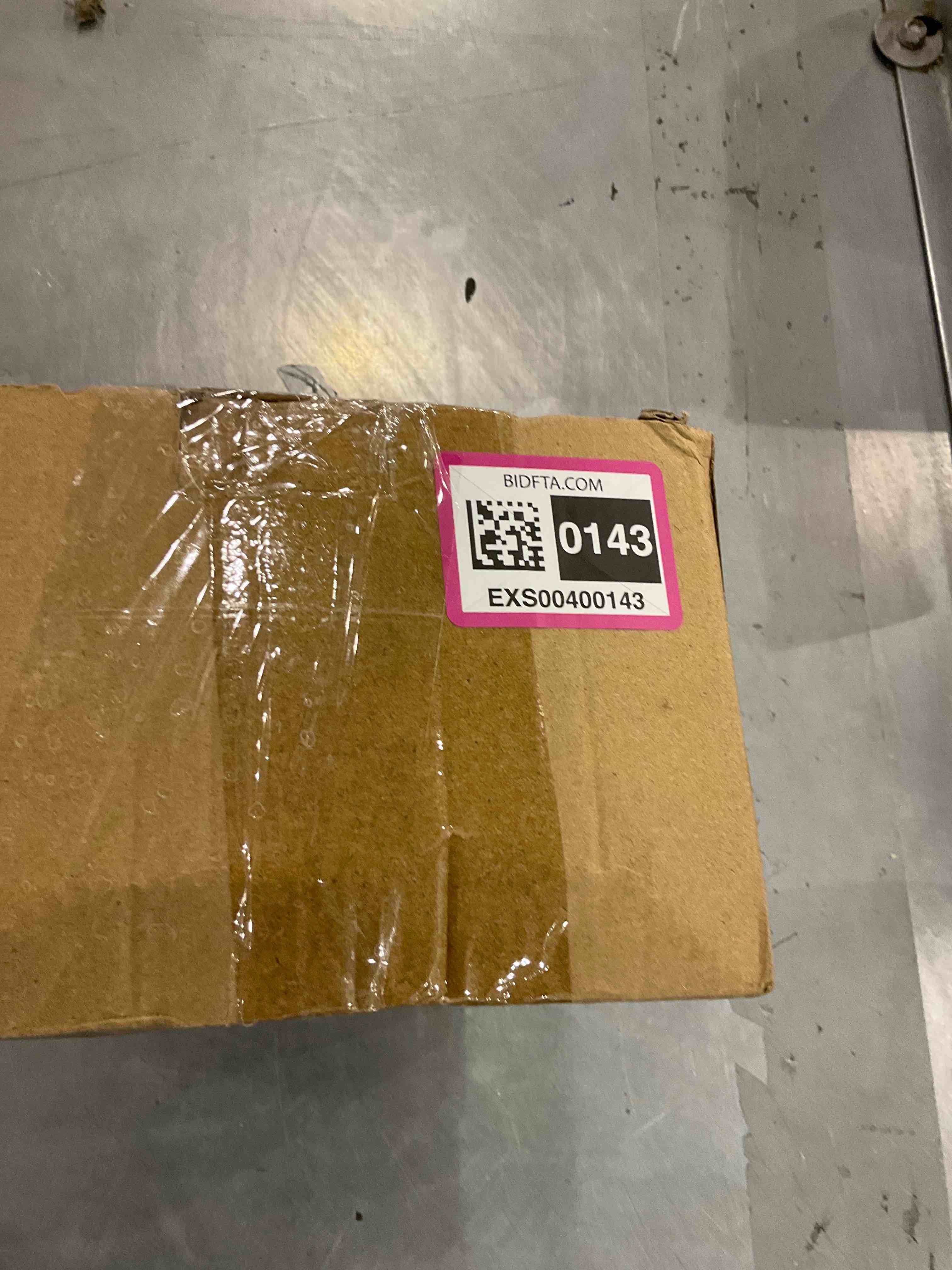 https://s3.amazonaws.com/lotting-images-prod/bidfta/EXS00400143_1695038049282.jpeg