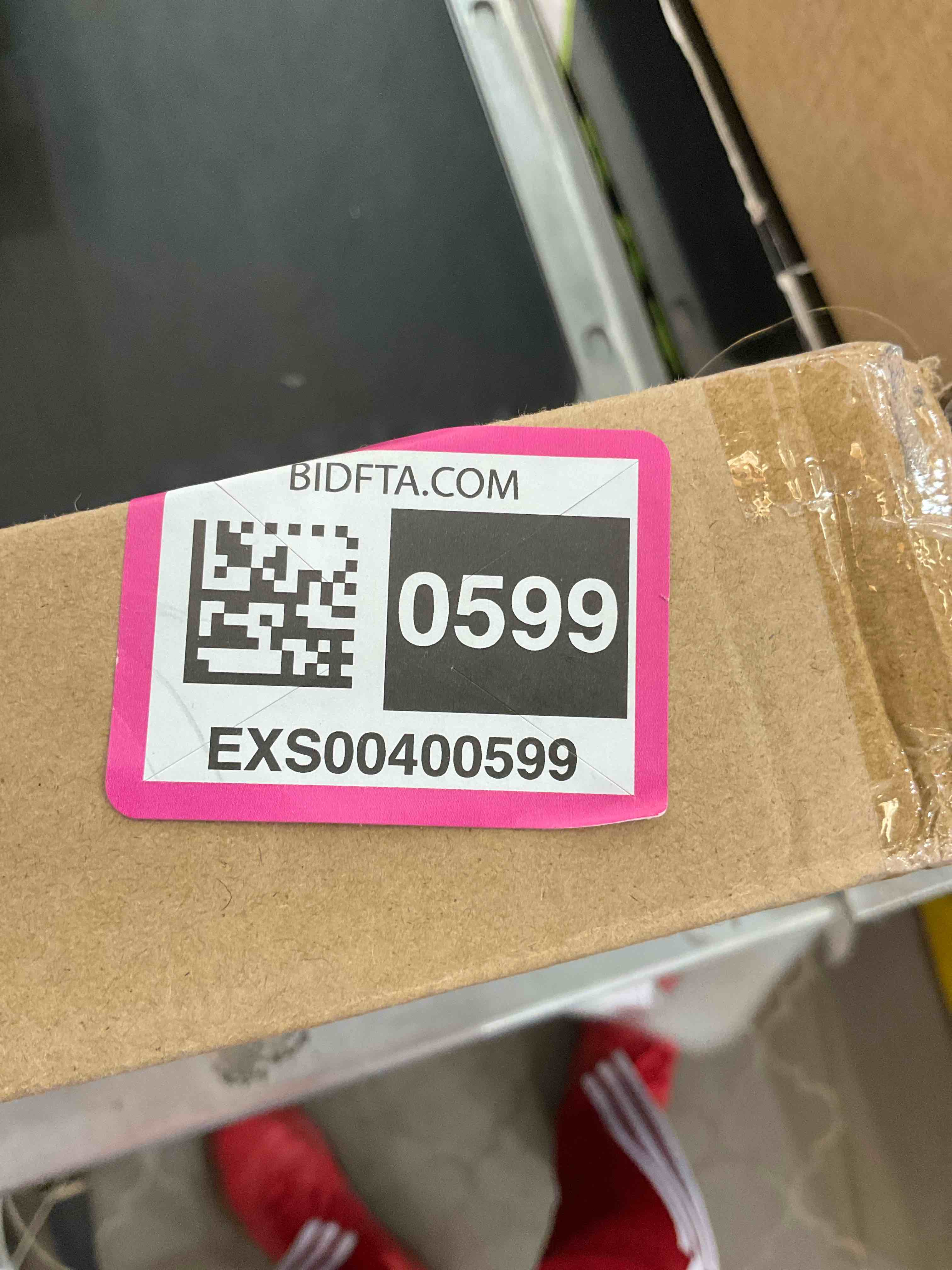 https://s3.amazonaws.com/lotting-images-prod/bidfta/EXS00400599_1695236616645.jpeg