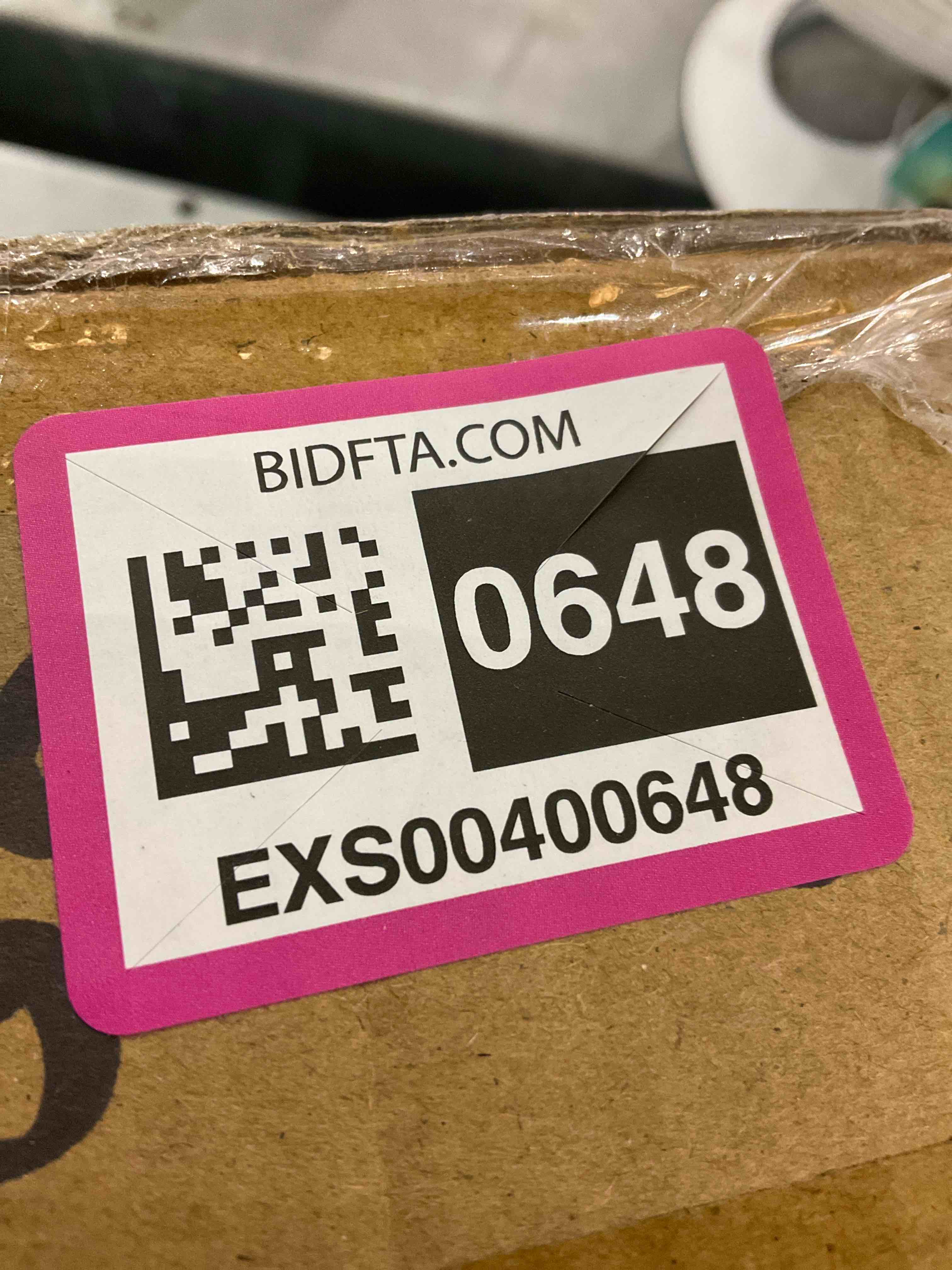 https://s3.amazonaws.com/lotting-images-prod/bidfta/EXS00400648_1695220587593.jpeg