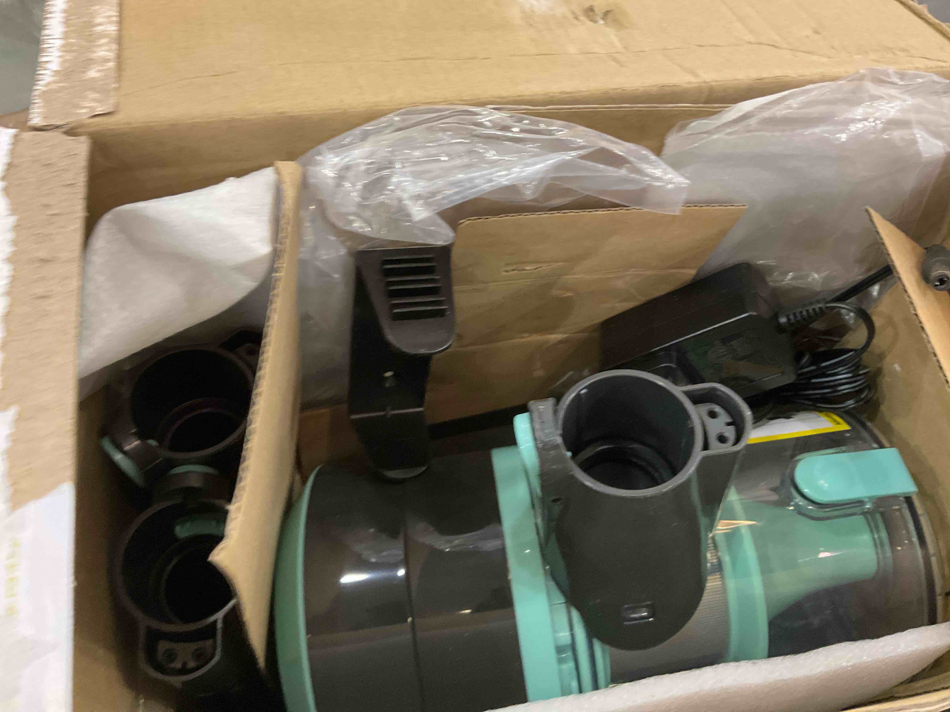 https://s3.amazonaws.com/lotting-images-prod/bidfta/EXS00401750_1700156863553.jpeg