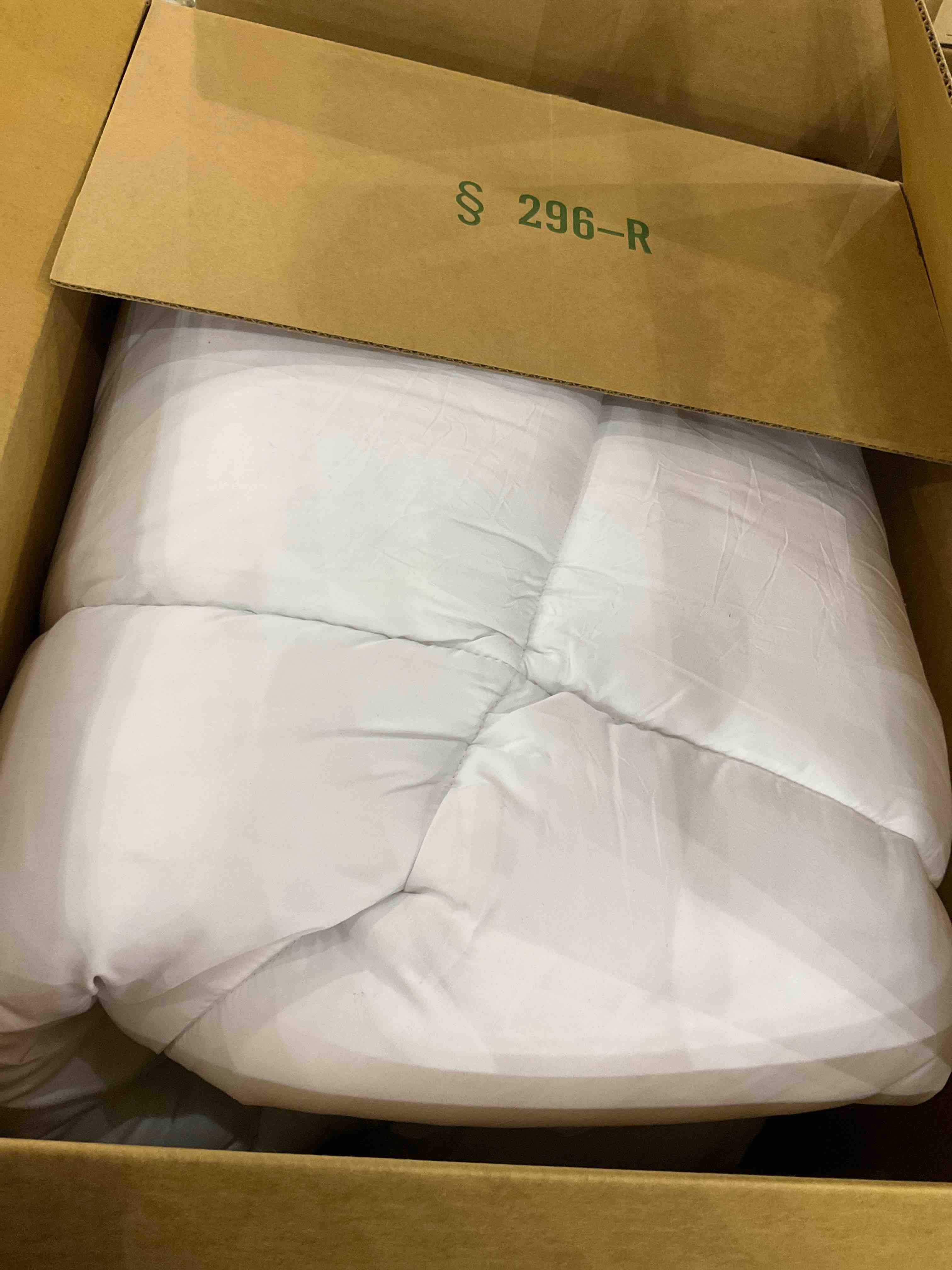 https://s3.amazonaws.com/lotting-images-prod/bidfta/EXS00402228_1693485177688.jpeg