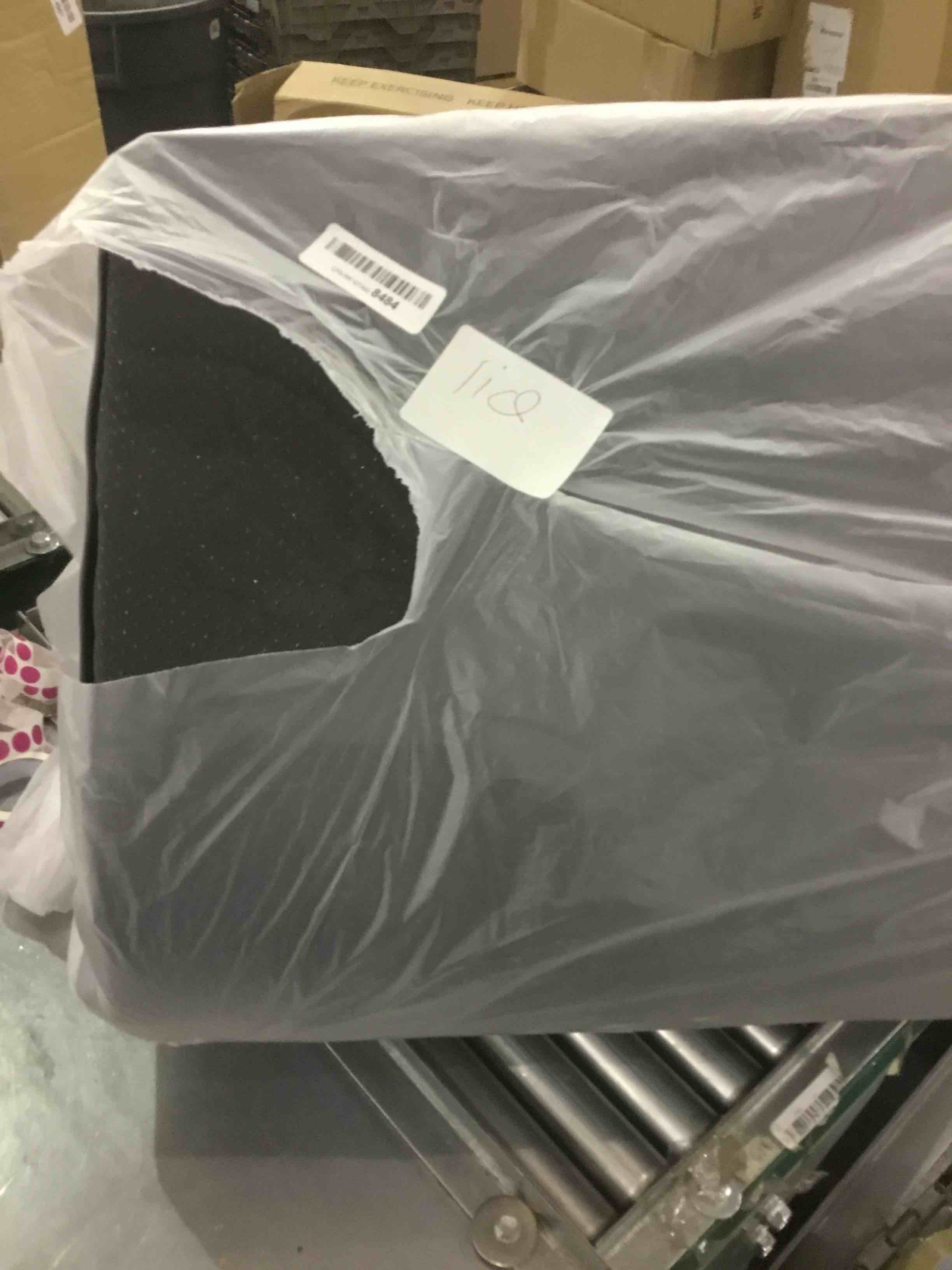 https://s3.amazonaws.com/lotting-images-prod/bidfta/EXS00402360_1694090830007.jpeg