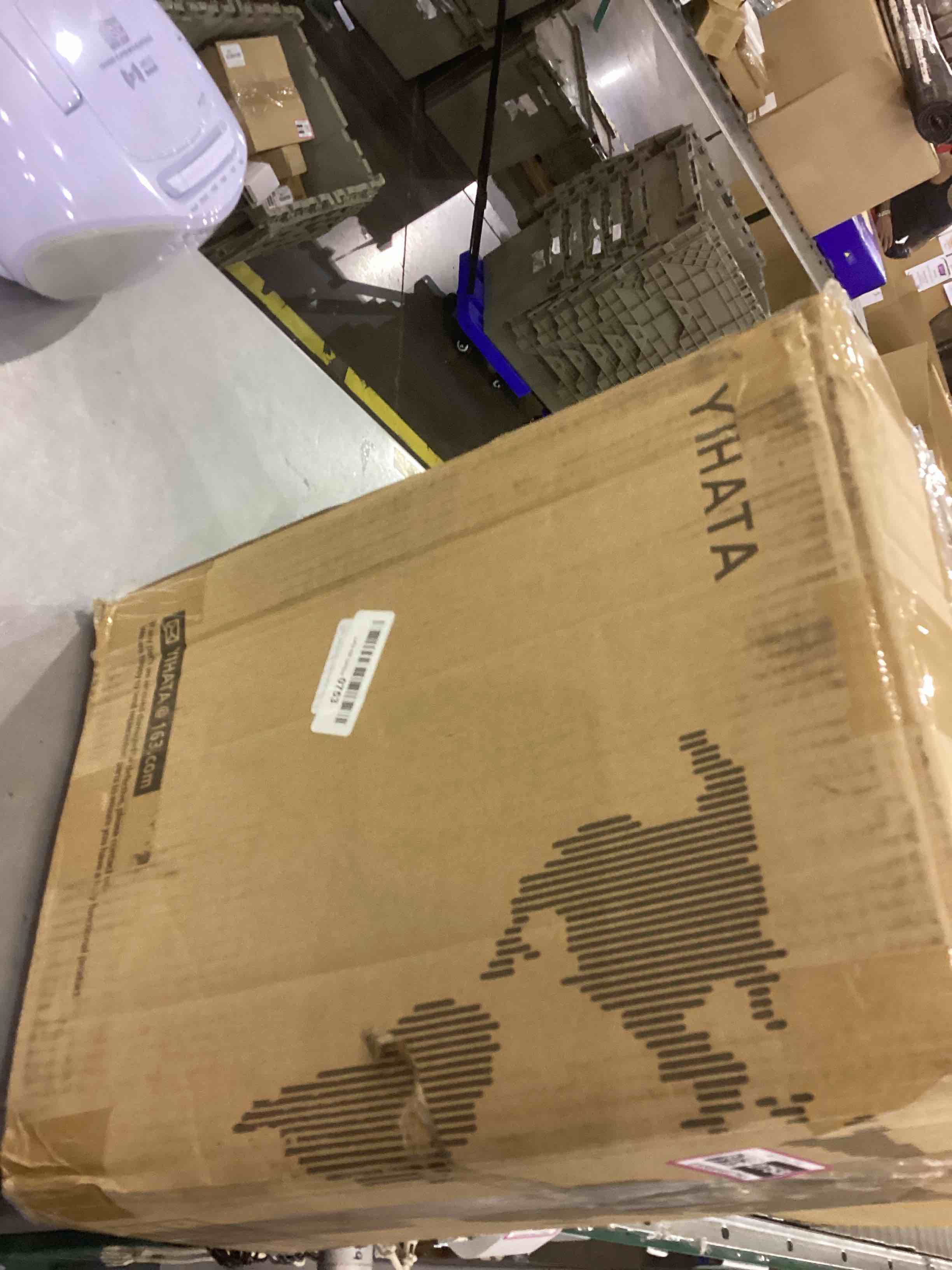 https://s3.amazonaws.com/lotting-images-prod/bidfta/EXS00402753_1693225360321.jpeg