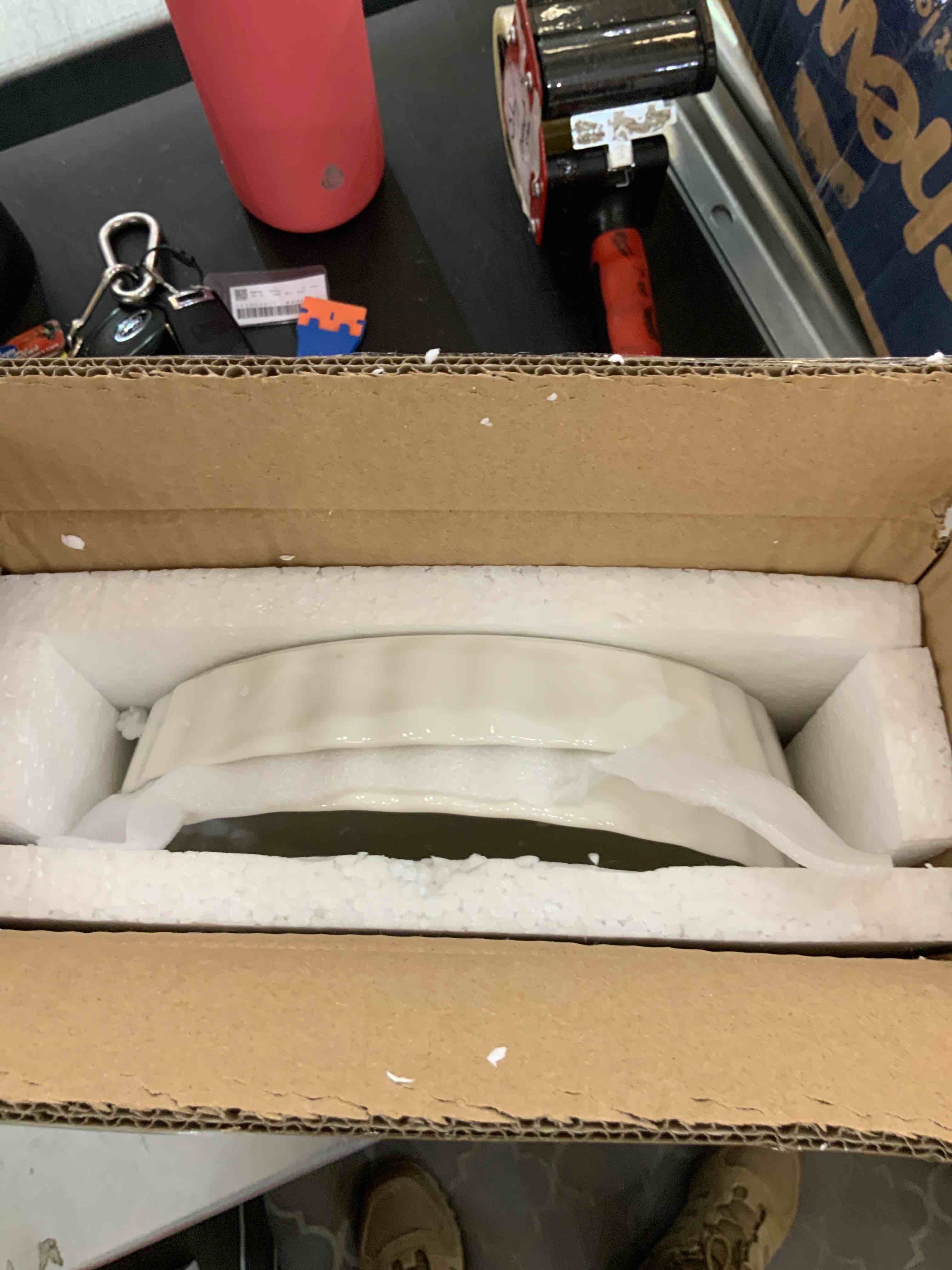 https://s3.amazonaws.com/lotting-images-prod/bidfta/EXS00403376_1692811087956.jpeg