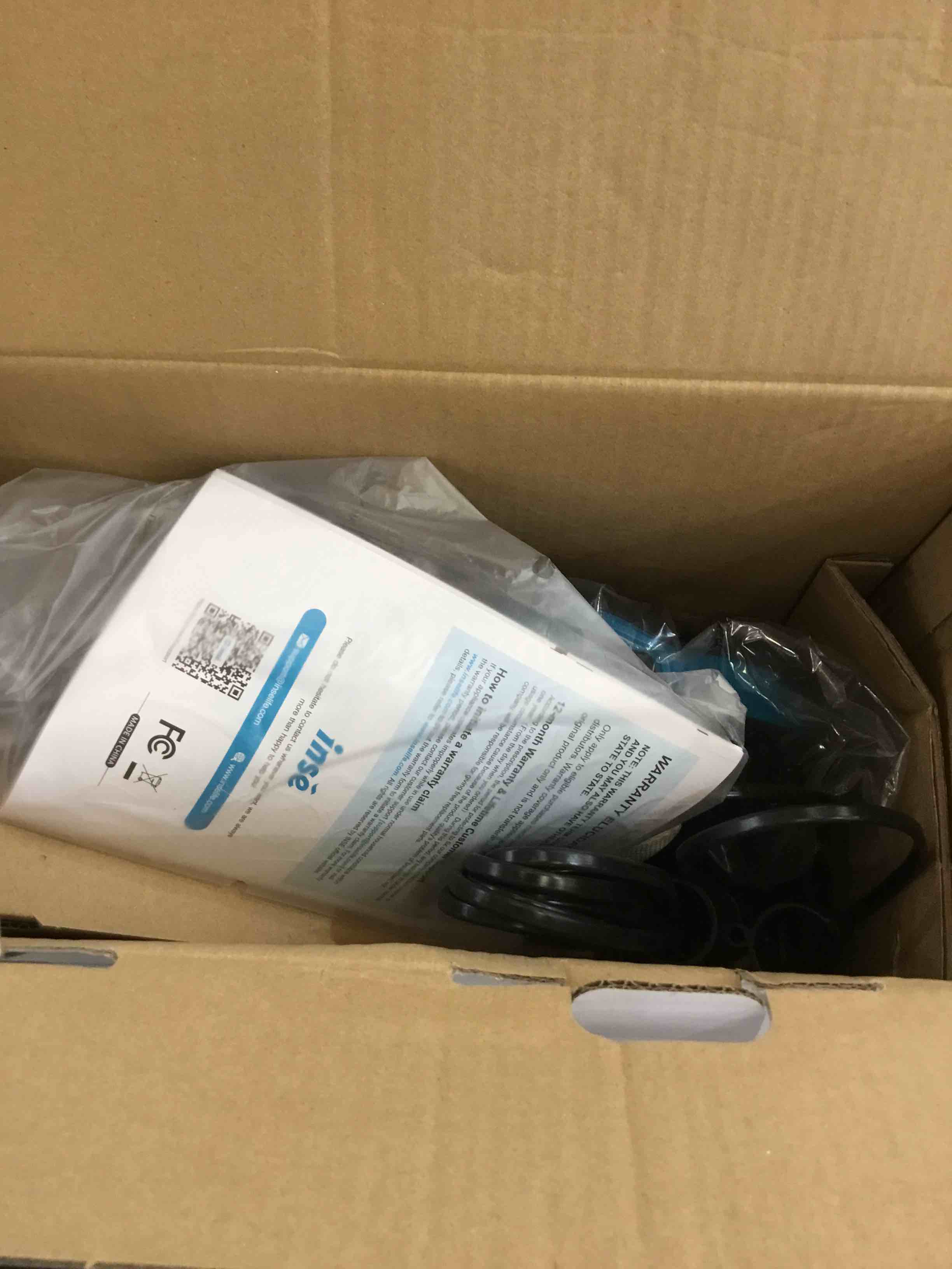 https://s3.amazonaws.com/lotting-images-prod/bidfta/EXS00403928_1692728972505.jpeg
