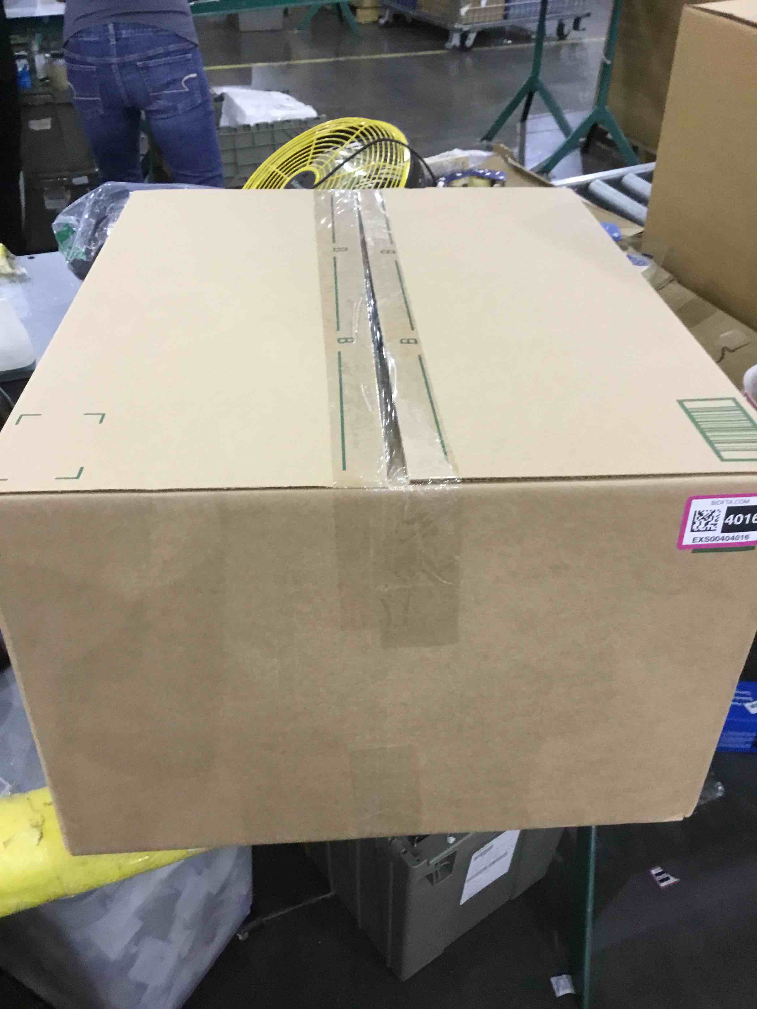 https://s3.amazonaws.com/lotting-images-prod/bidfta/EXS00404016_1693484829684.jpeg