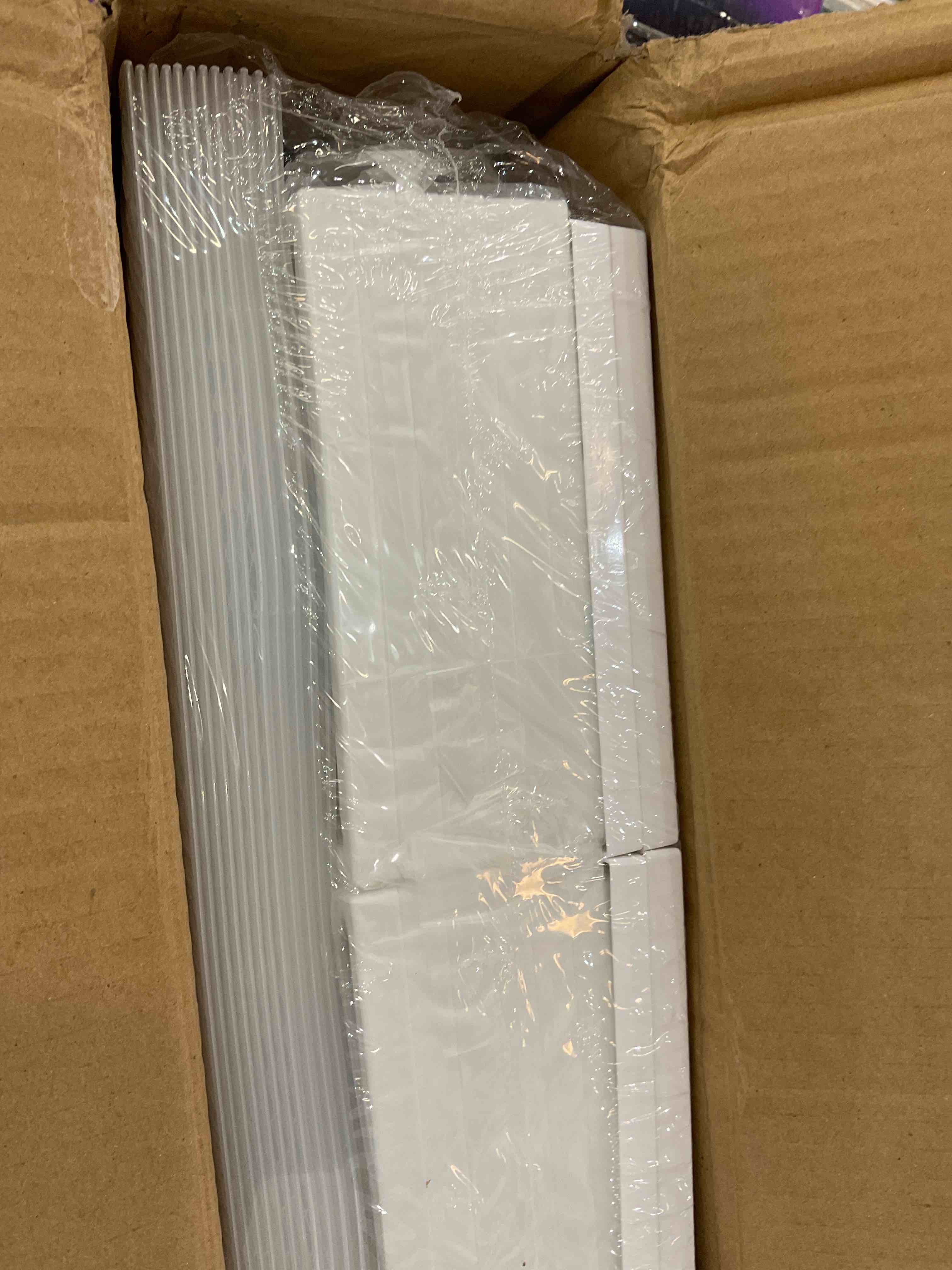 https://s3.amazonaws.com/lotting-images-prod/bidfta/EXS00404354_1694113074050.jpeg