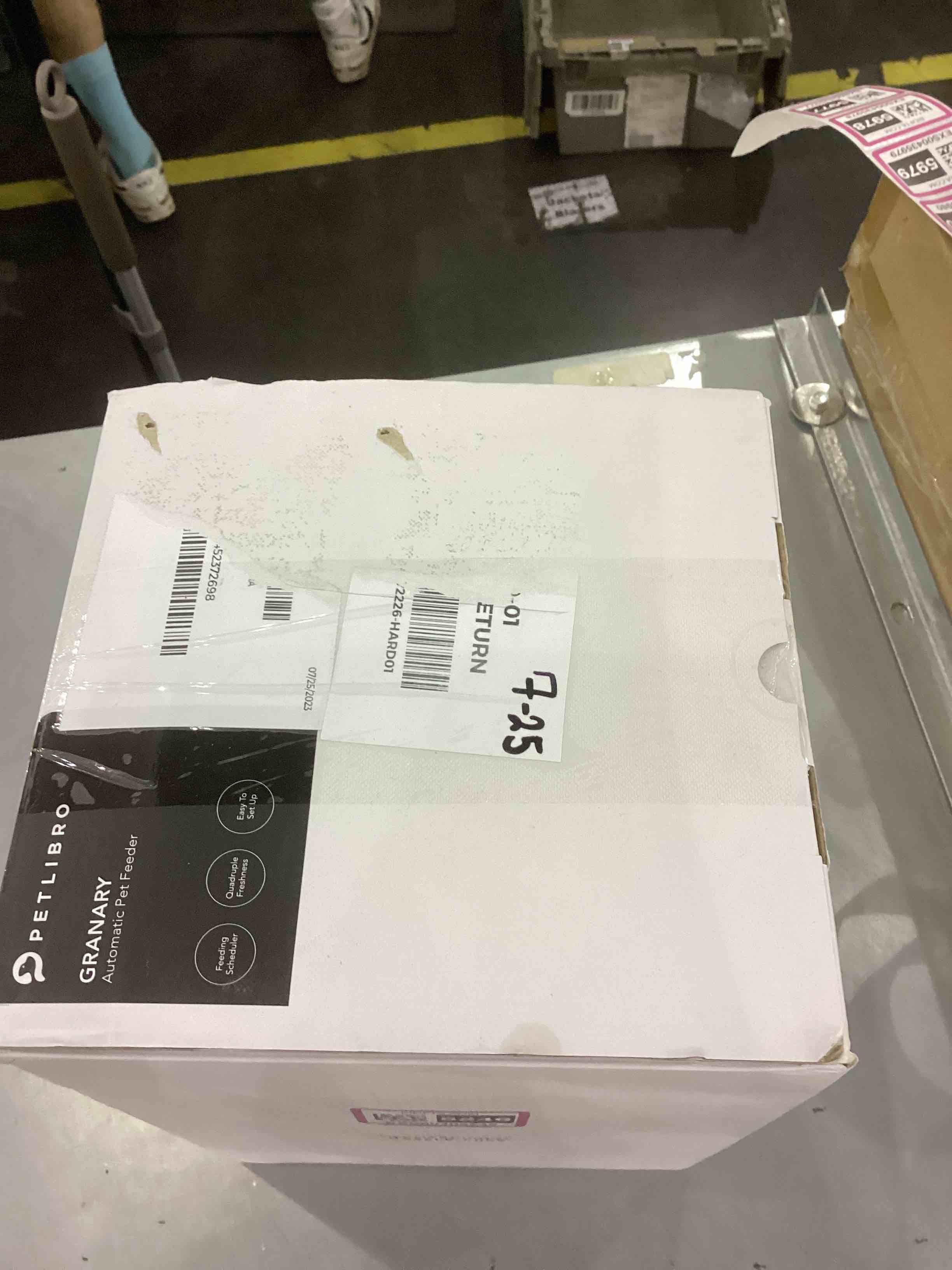 https://s3.amazonaws.com/lotting-images-prod/bidfta/EXS00405246_1692962072468.jpeg
