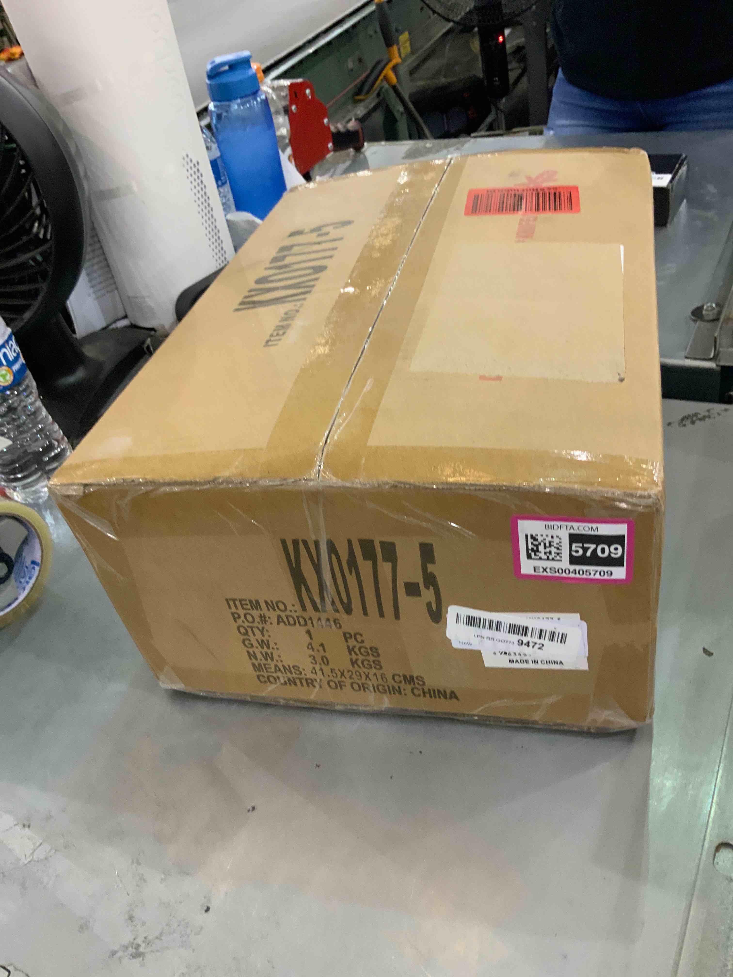 https://s3.amazonaws.com/lotting-images-prod/bidfta/EXS00405709_1692970038495.jpeg