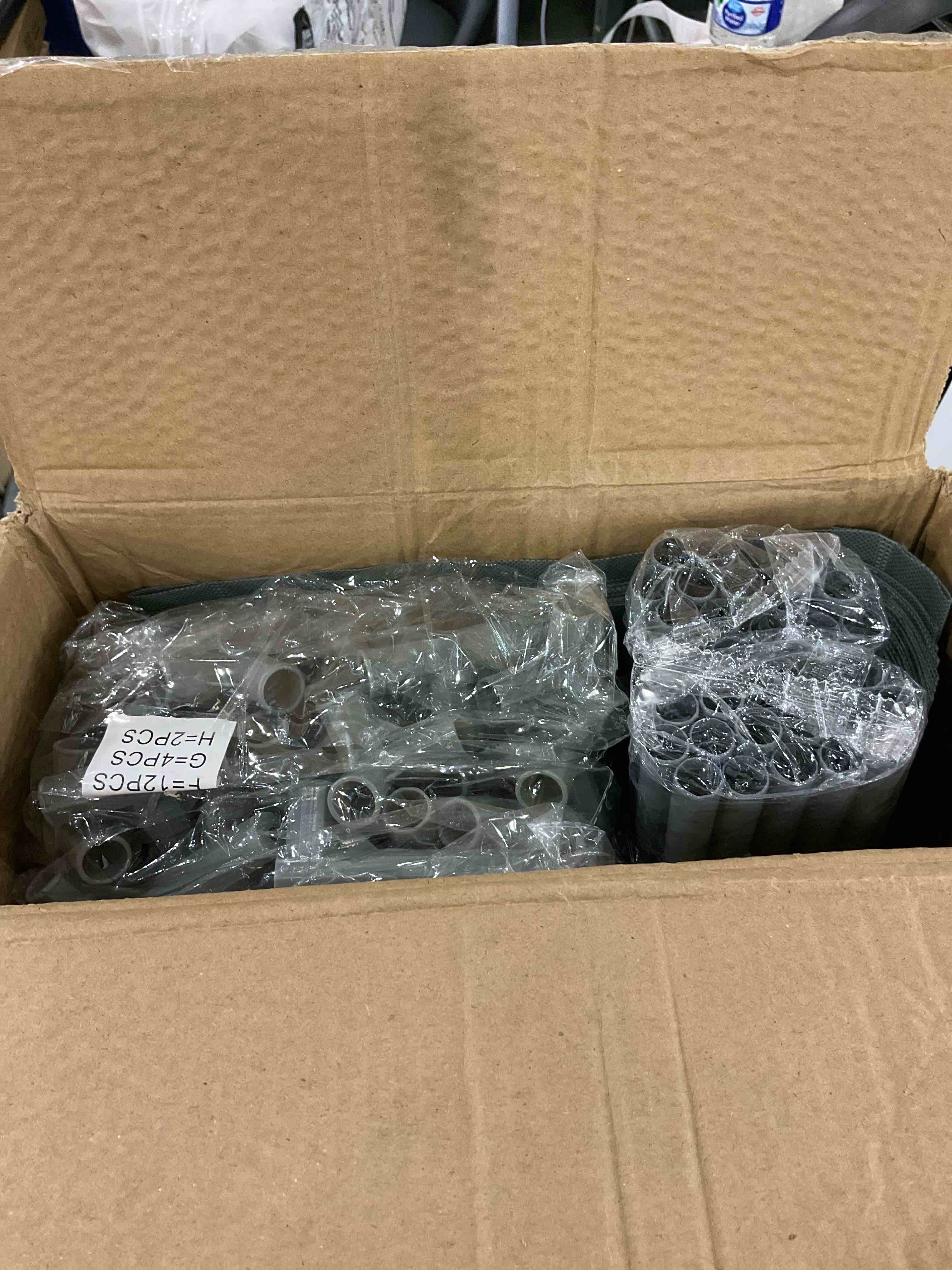 https://s3.amazonaws.com/lotting-images-prod/bidfta/EXS00406260_1695996368114.jpeg
