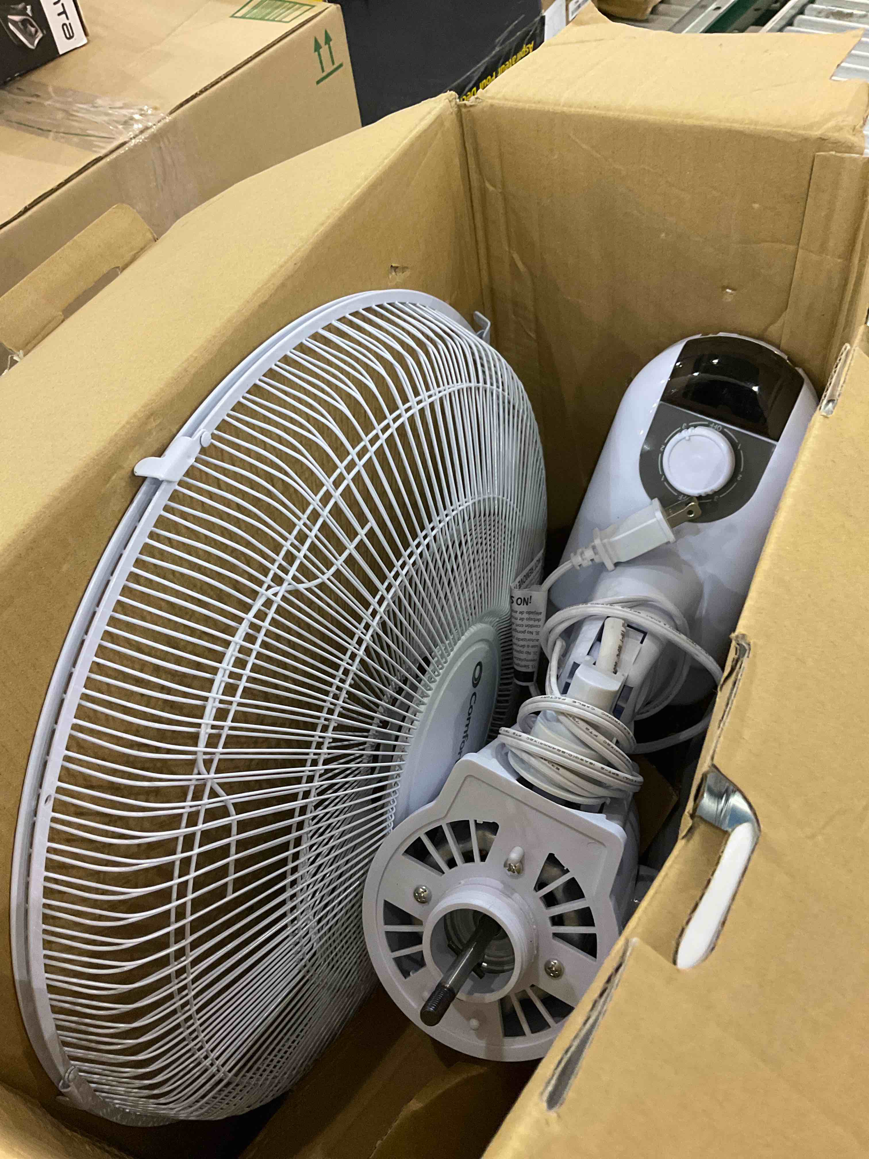 https://s3.amazonaws.com/lotting-images-prod/bidfta/EXS00406638_1693226987295.jpeg