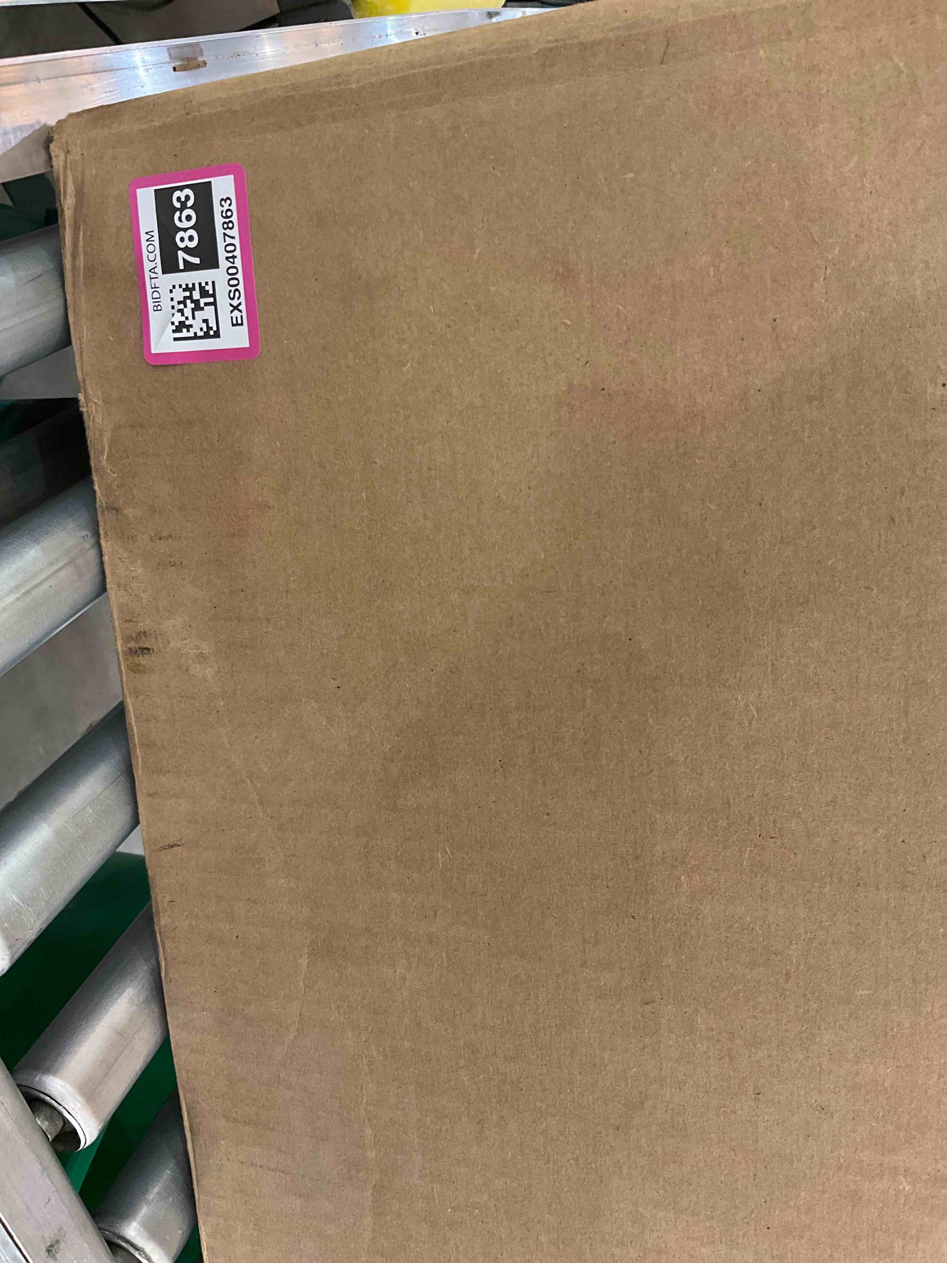 https://s3.amazonaws.com/lotting-images-prod/bidfta/EXS00407863_1693493358023.jpeg