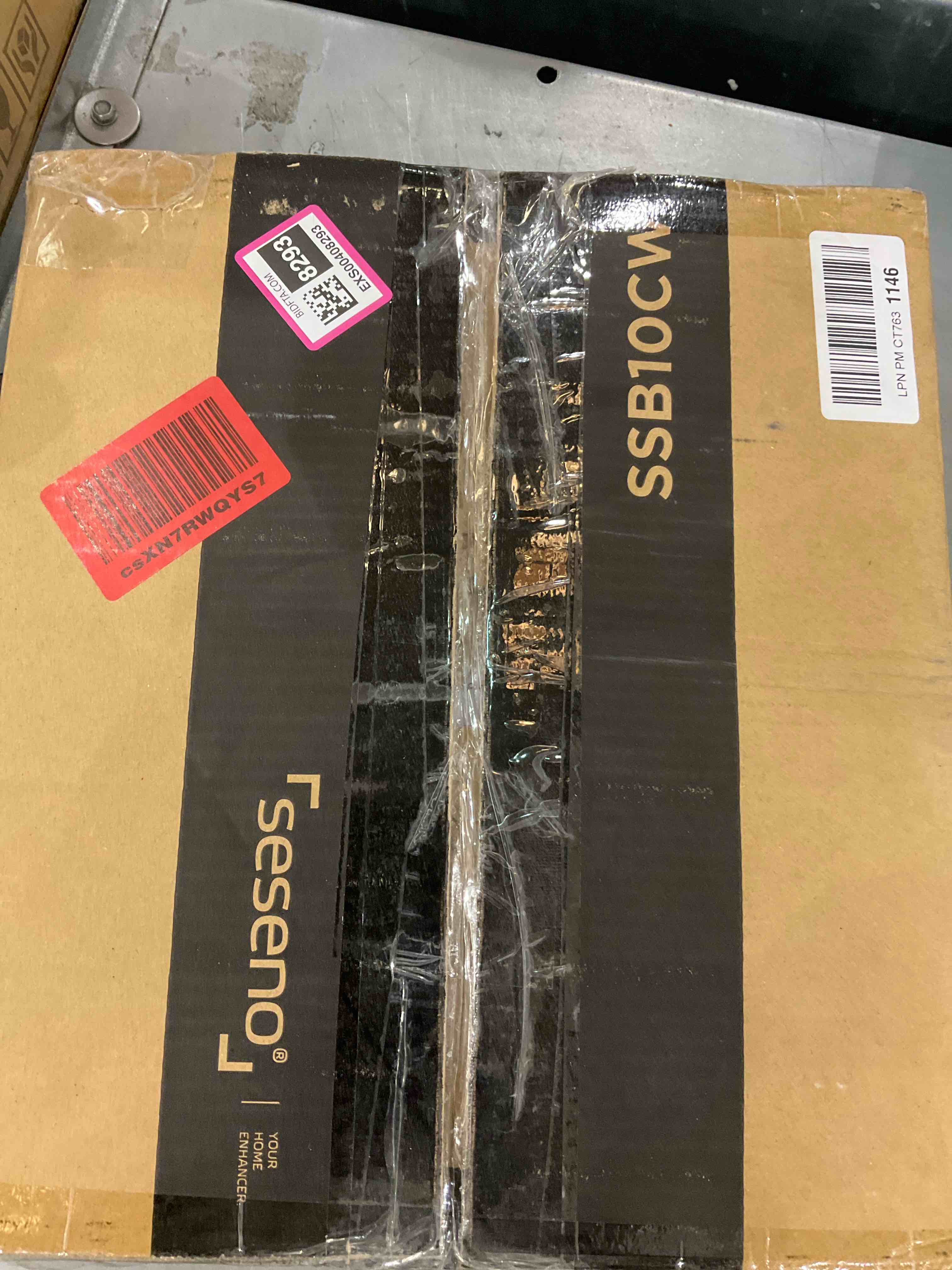 https://s3.amazonaws.com/lotting-images-prod/bidfta/EXS00408293_1695735777026.jpeg