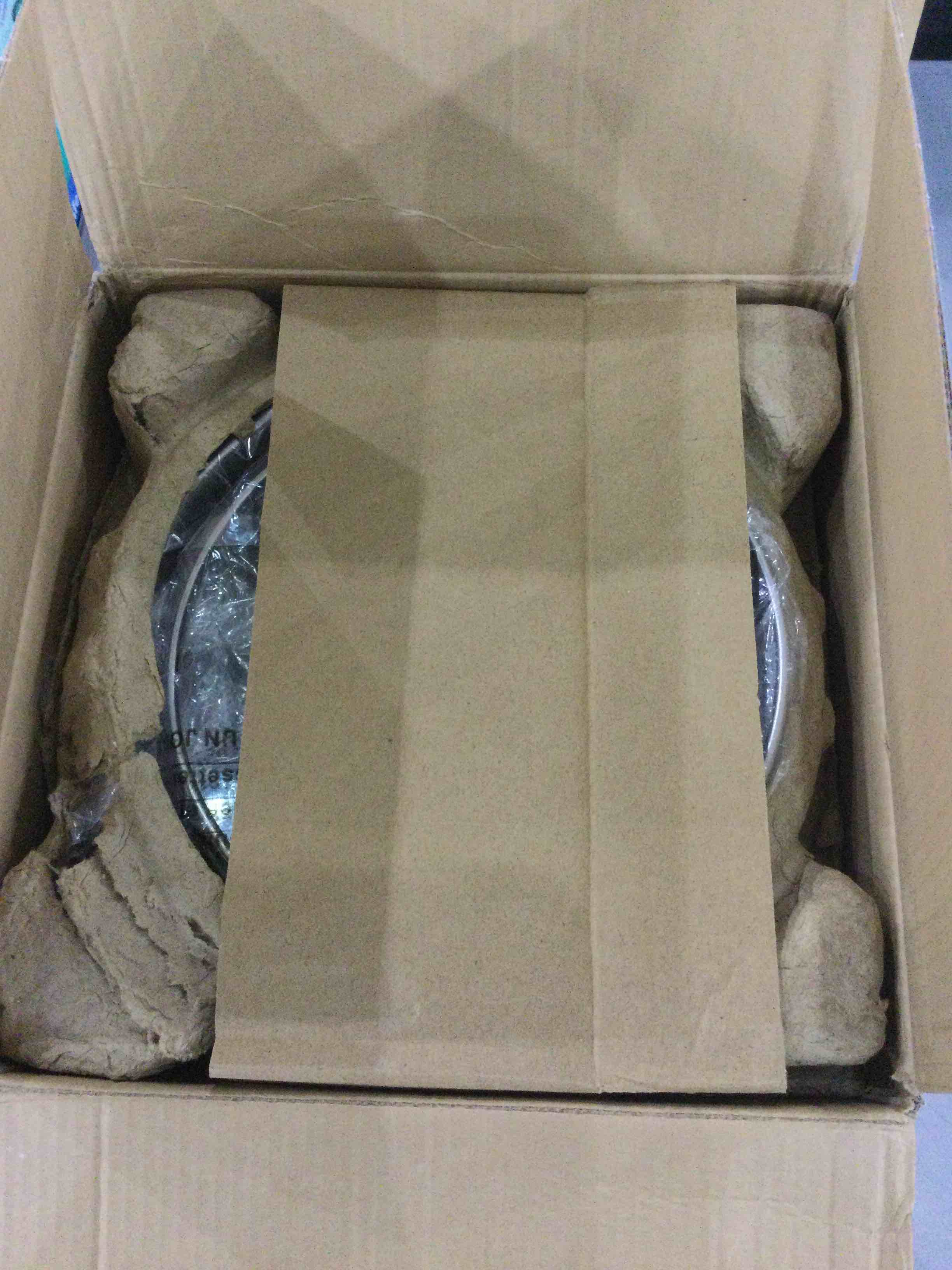 https://s3.amazonaws.com/lotting-images-prod/bidfta/EXS00408548_1693224366887.jpeg