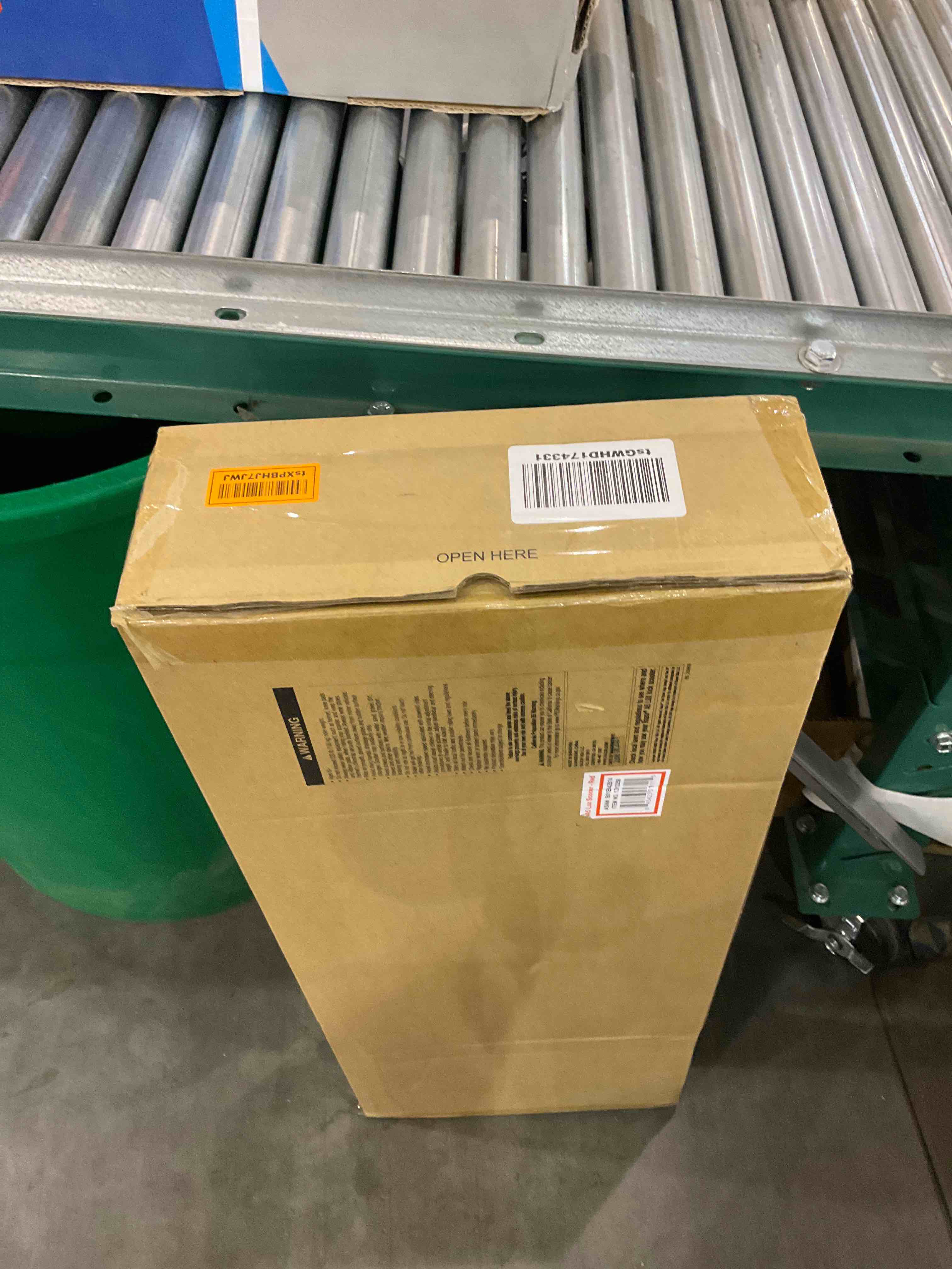 https://s3.amazonaws.com/lotting-images-prod/bidfta/EXS00408661_1693226840434.jpeg