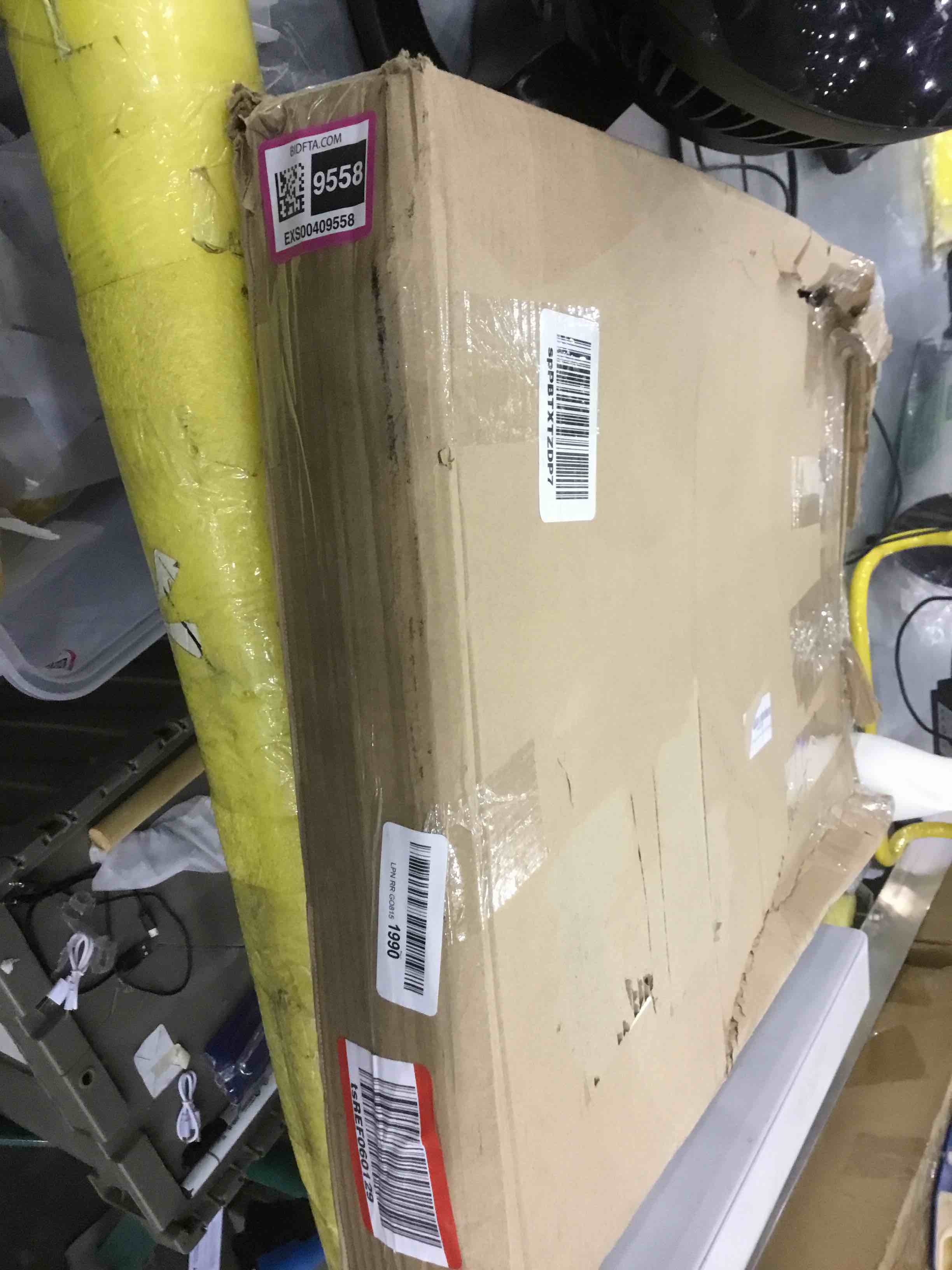 https://s3.amazonaws.com/lotting-images-prod/bidfta/EXS00409558_1693312809316.jpeg