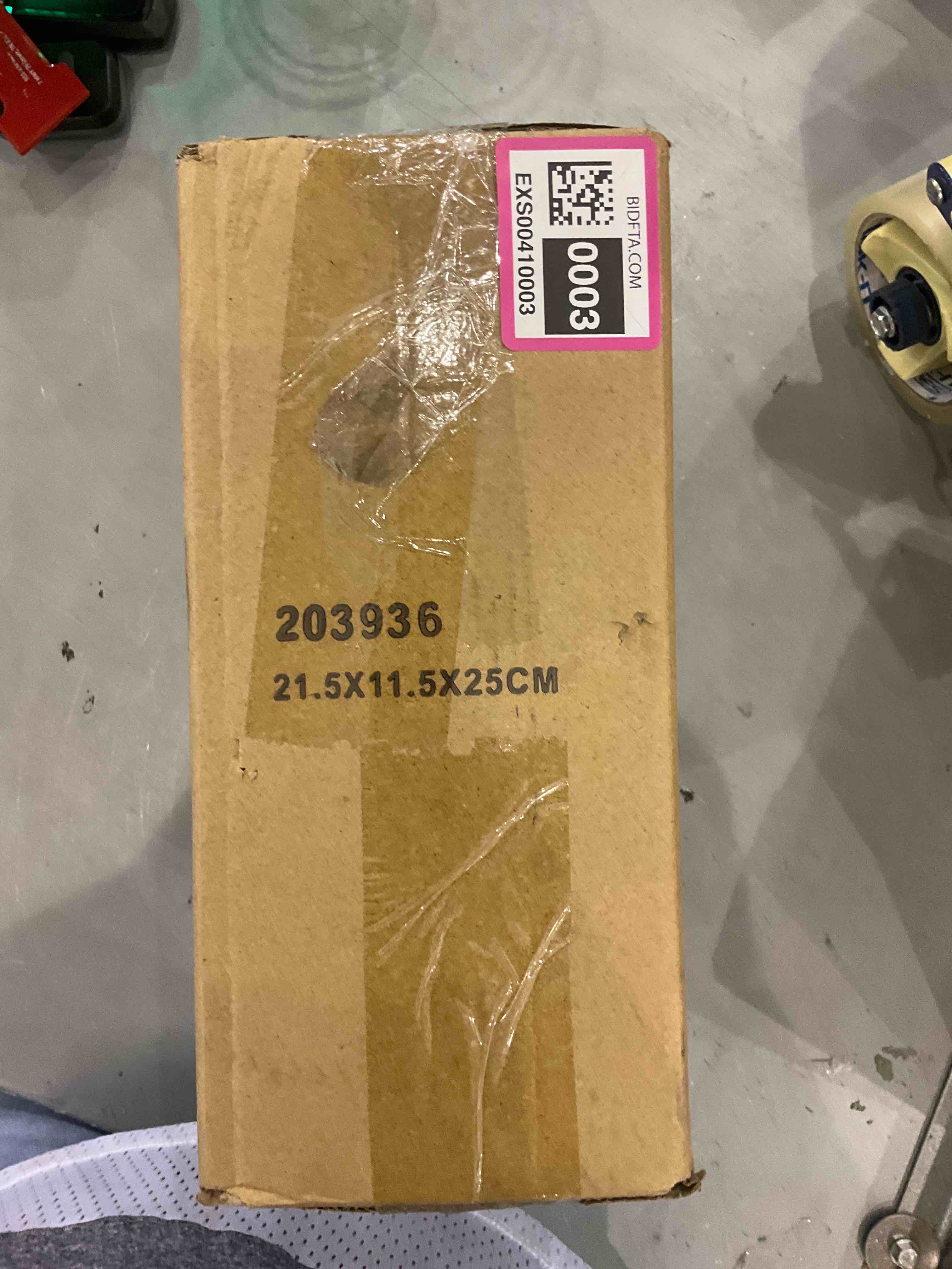 https://s3.amazonaws.com/lotting-images-prod/bidfta/EXS00410003_1692011834623.jpeg