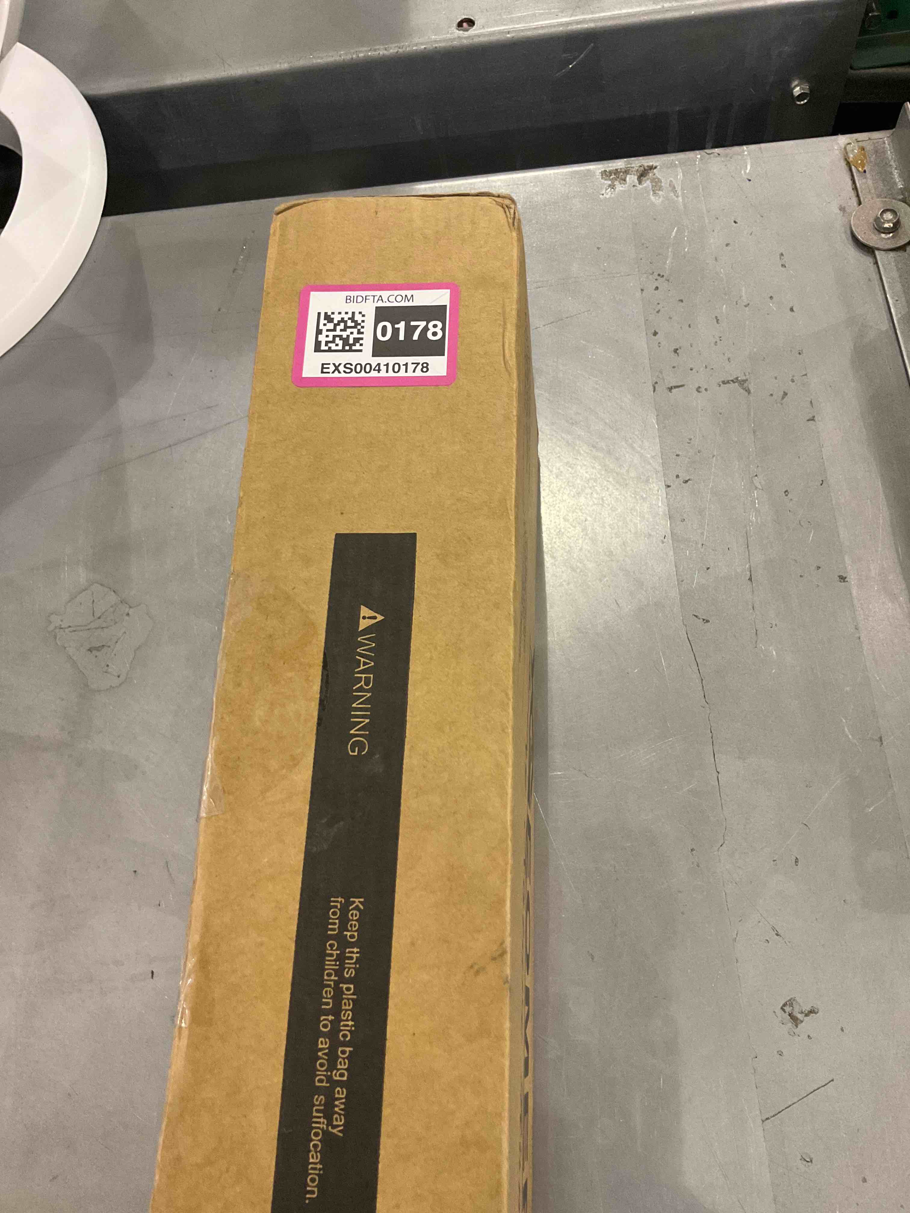 https://s3.amazonaws.com/lotting-images-prod/bidfta/EXS00410178_1693225319993.jpeg