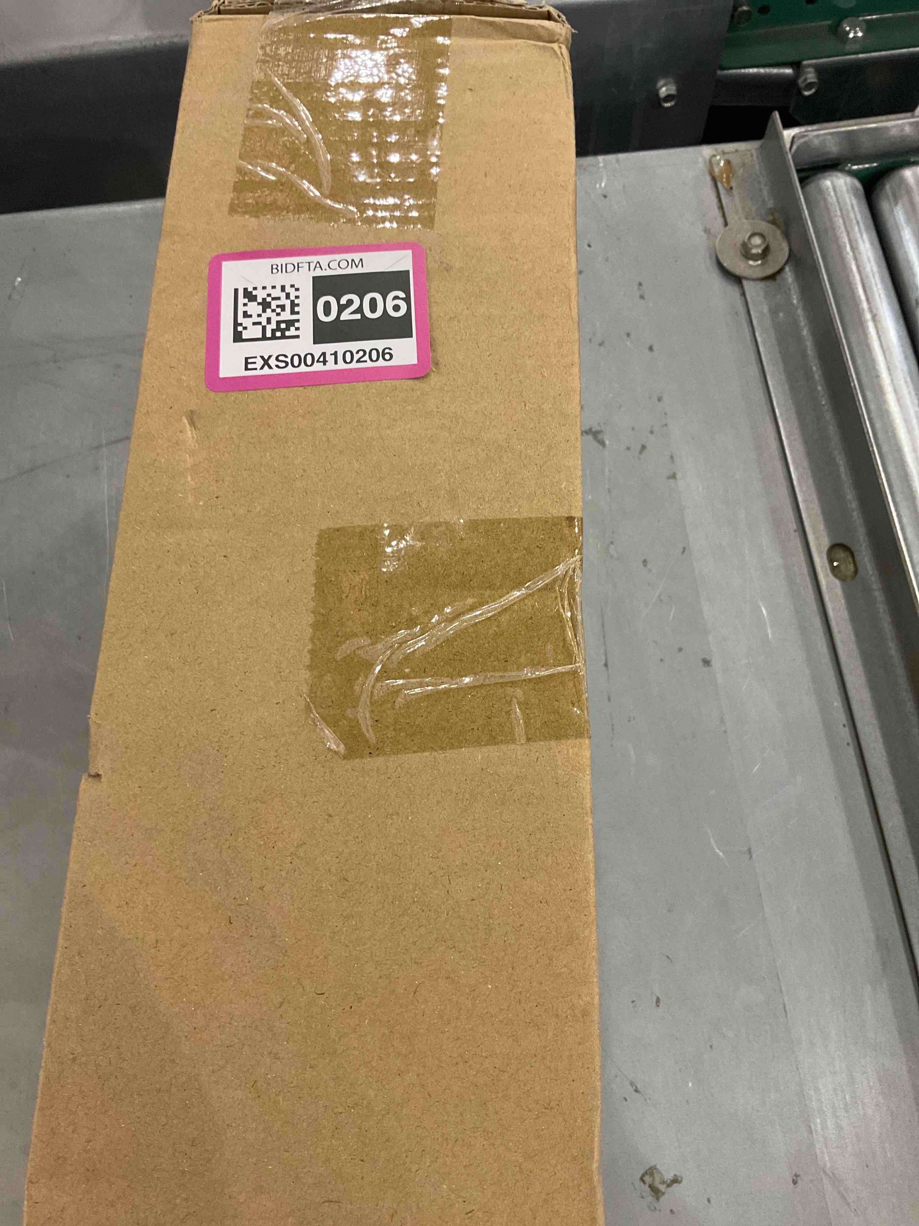 https://s3.amazonaws.com/lotting-images-prod/bidfta/EXS00410206_1693229573410.jpeg